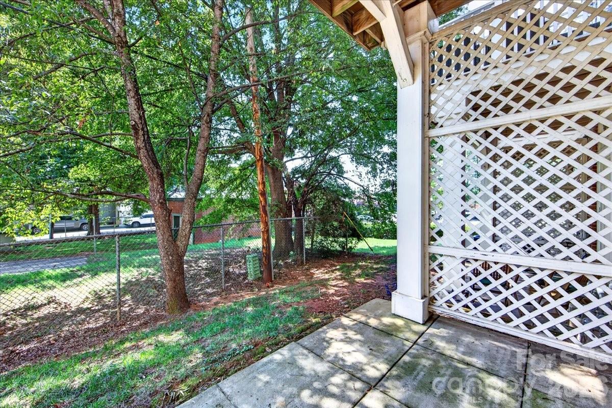 783 Grandin Road — Charlotte
