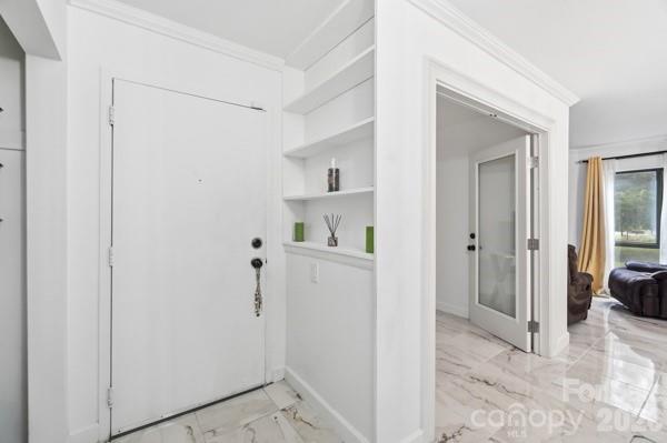 4816 Spring Lake Road — Charlotte