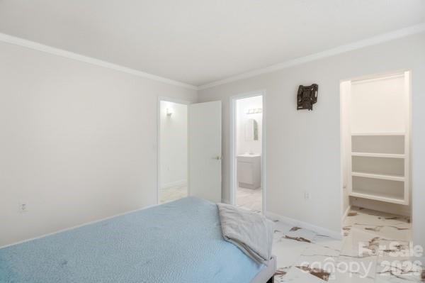 4816 Spring Lake Road — Charlotte