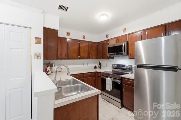 4816 Spring Lake Road — Charlotte
