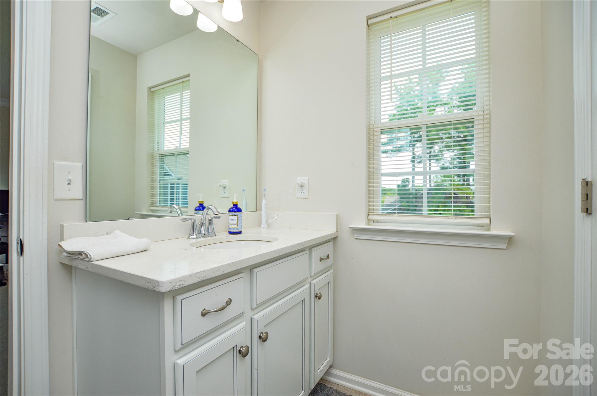12104 Ardrey Park Drive — Charlotte