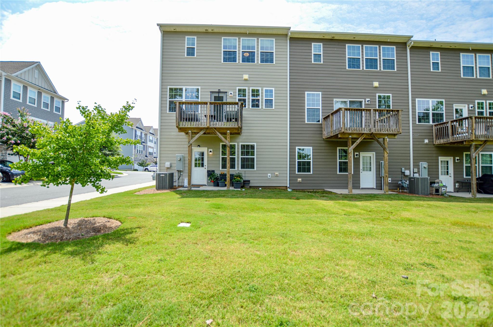 12104 Ardrey Park Drive — Charlotte