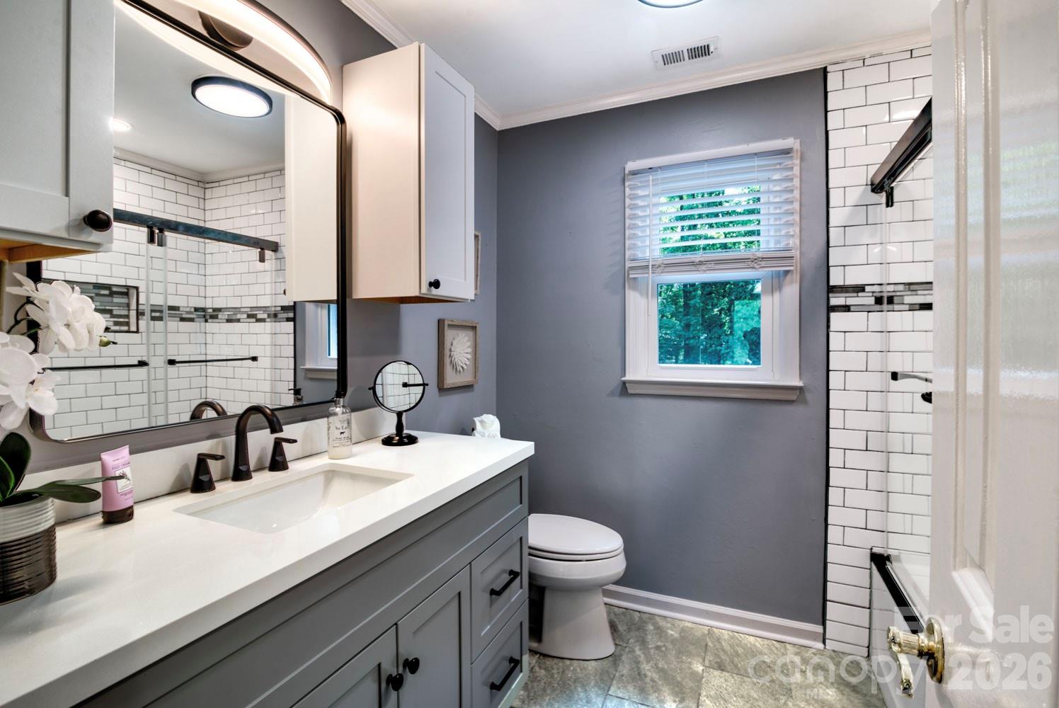 2823 Ridgehaven Court — Gastonia