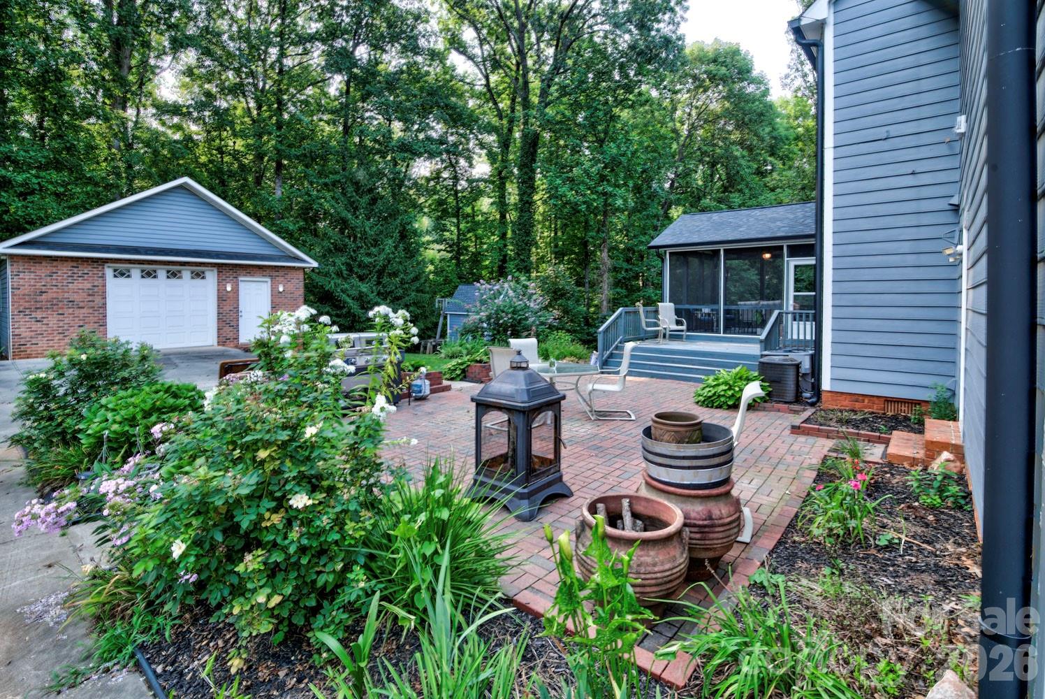 2823 Ridgehaven Court — Gastonia