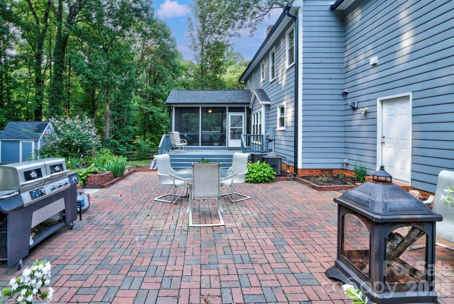 2823 Ridgehaven Court — Gastonia