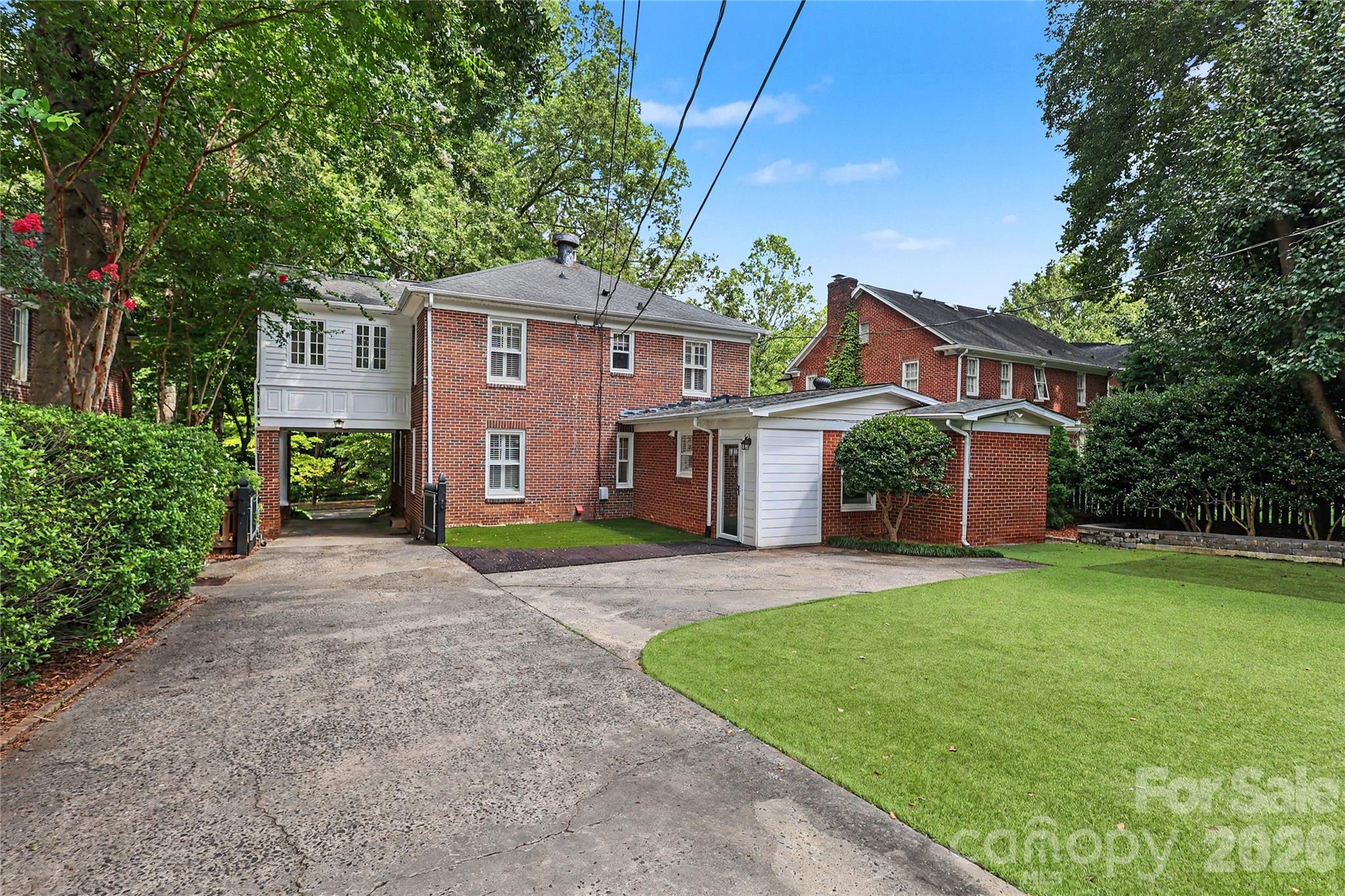 1620 Dilworth Road E — Charlotte