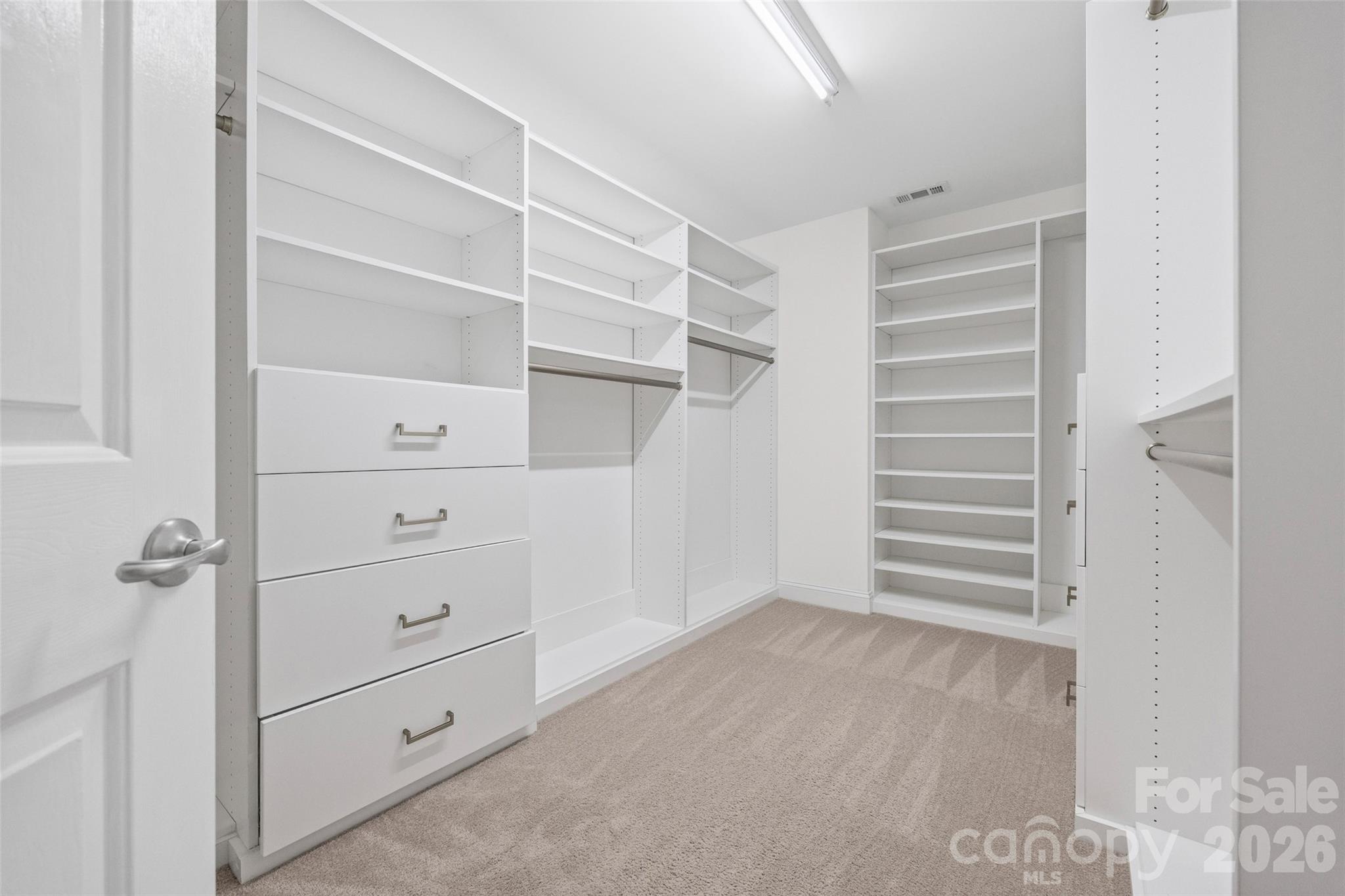 9513 Seamill Road — Charlotte
