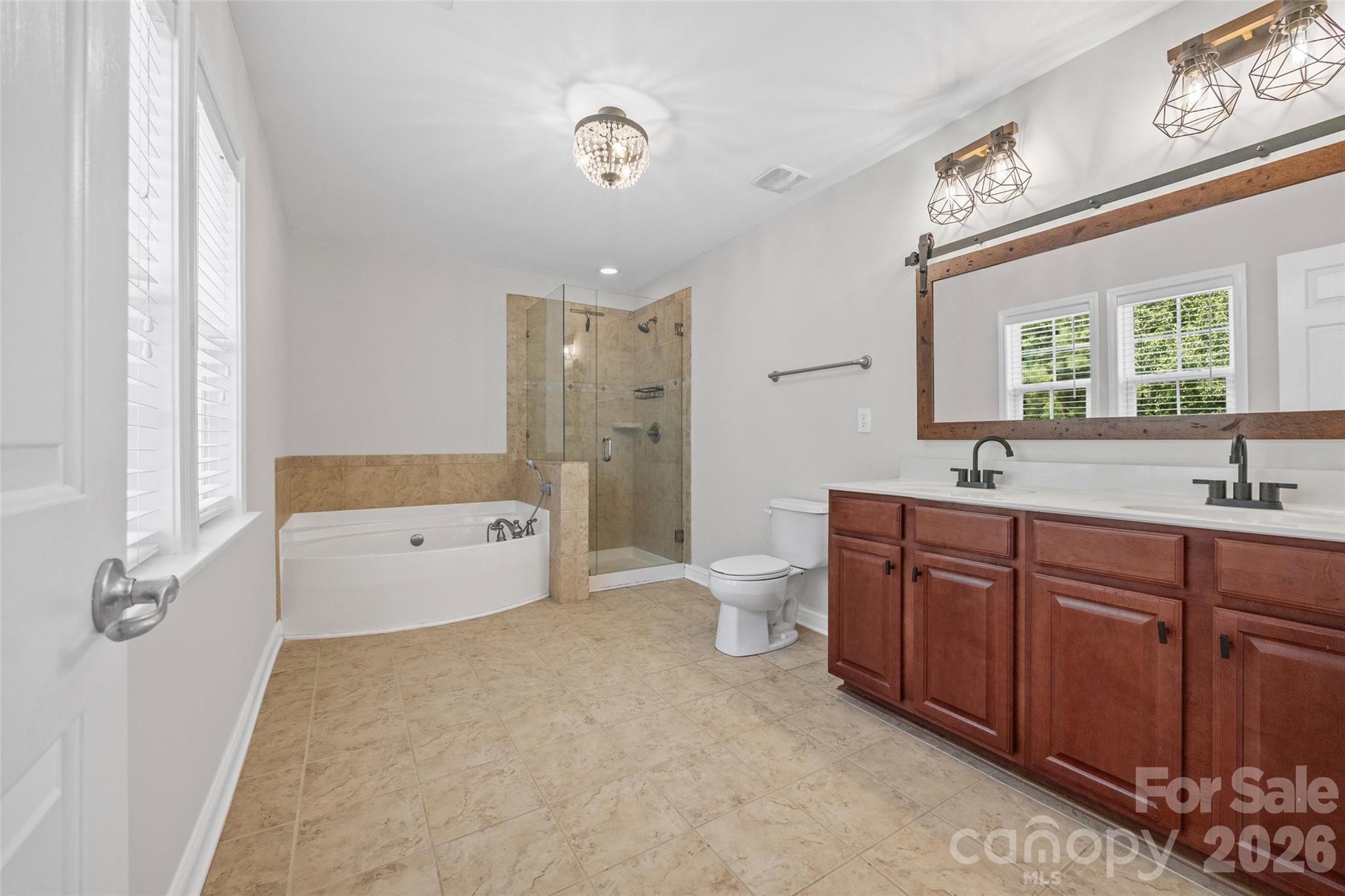 9513 Seamill Road — Charlotte