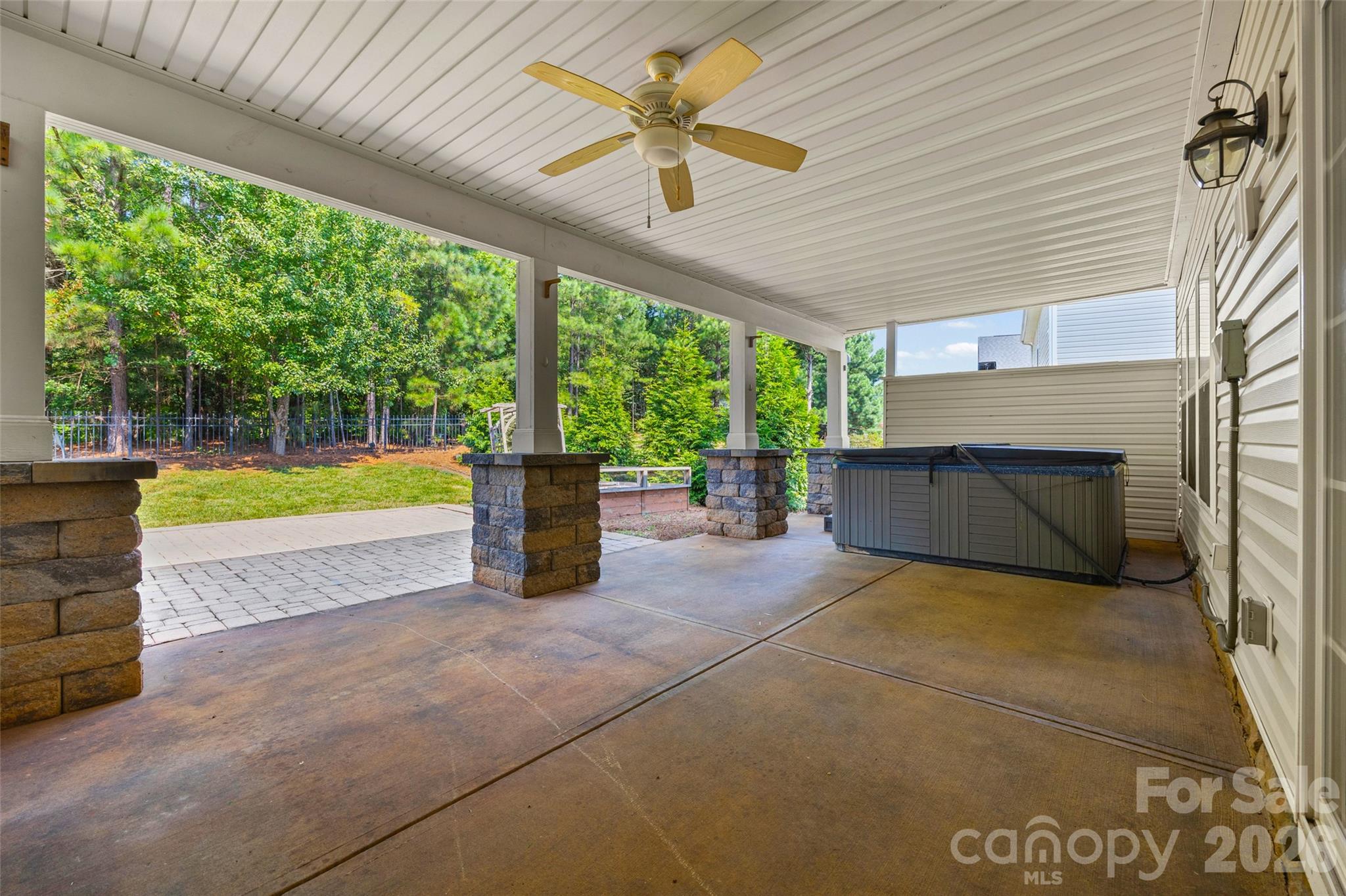 9513 Seamill Road — Charlotte