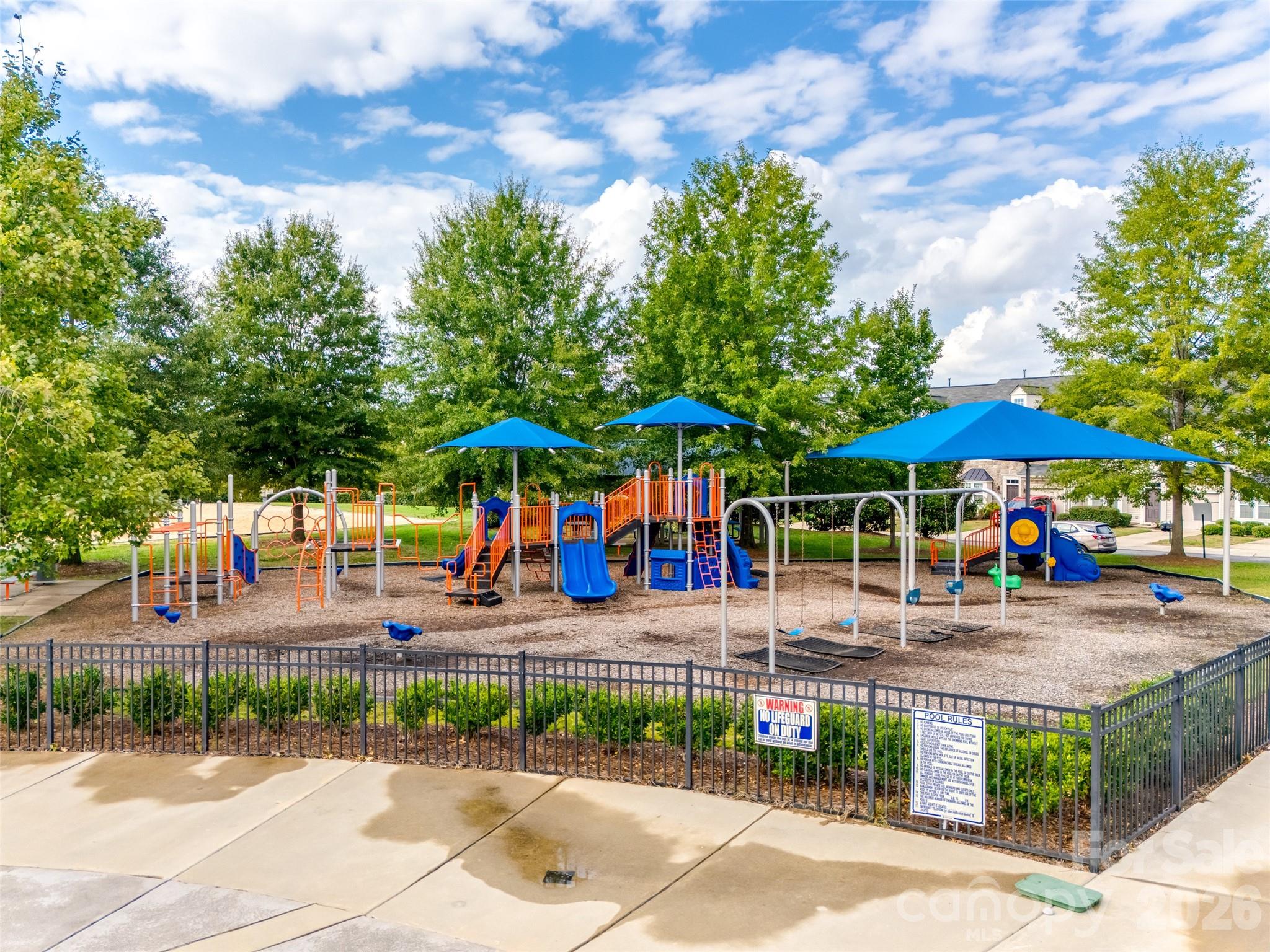 9513 Seamill Road — Charlotte