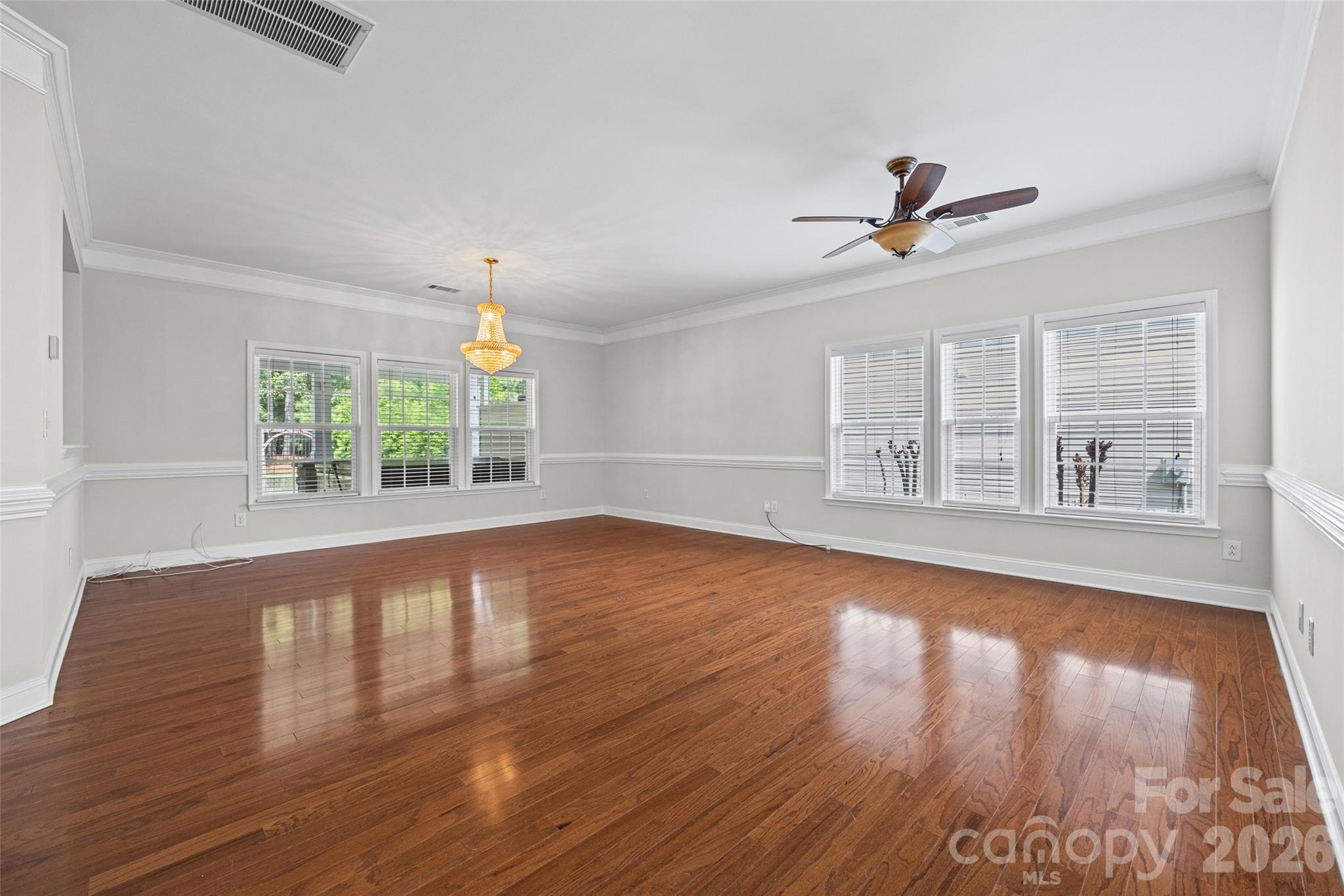 9513 Seamill Road — Charlotte