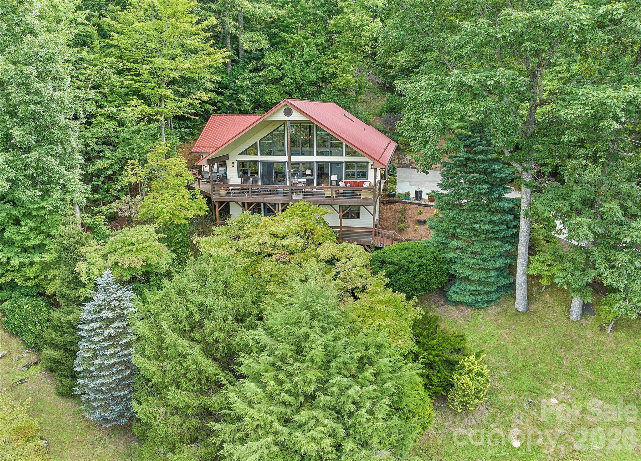 509 Deer Creek Trail — Maggie Valley