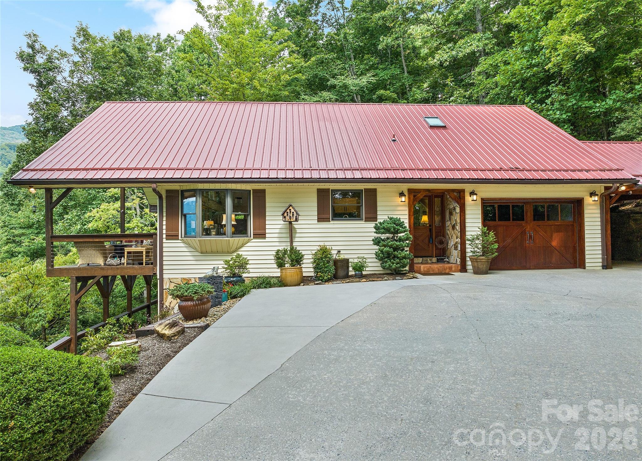 509 Deer Creek Trail — Maggie Valley