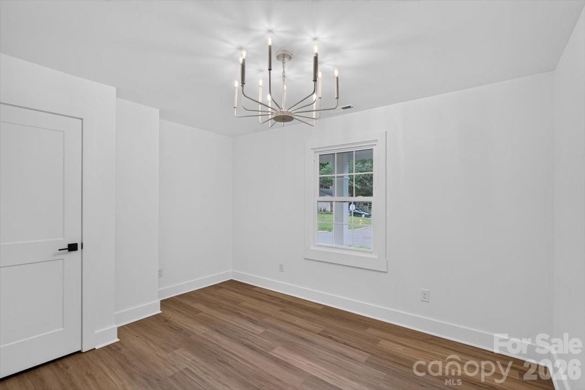4752 Autumn Leaf Lane — Charlotte