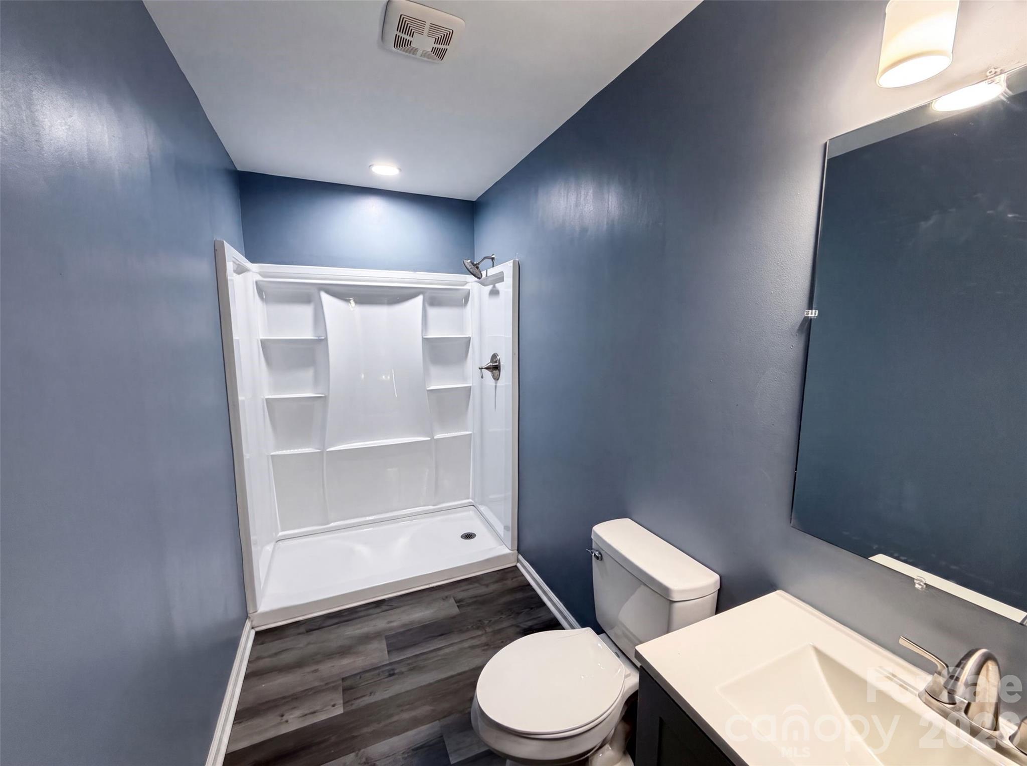 5601 Beaconsfield Road — Charlotte