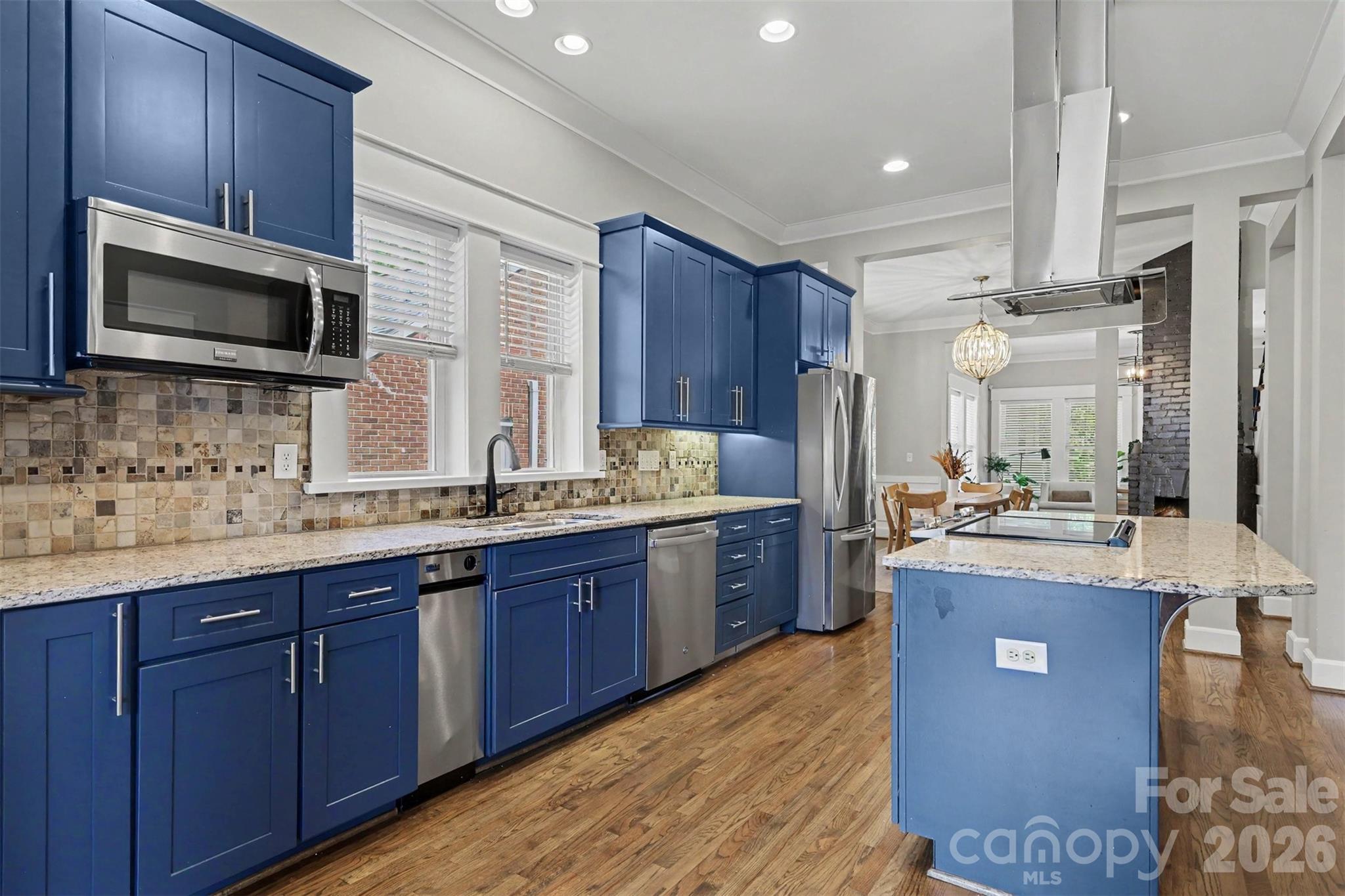303 Sylvania Avenue — Charlotte