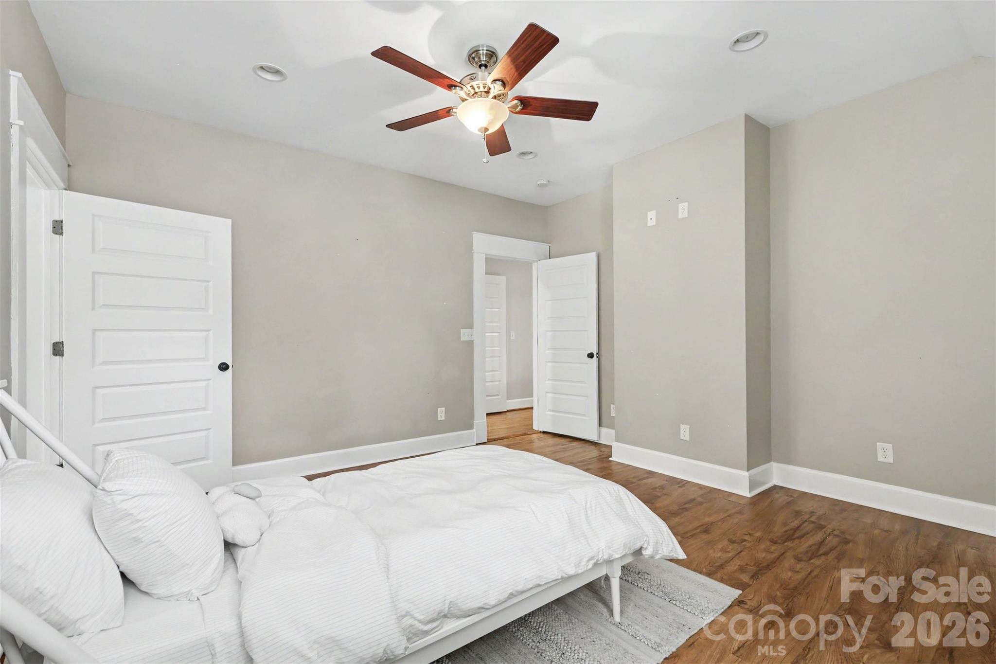 303 Sylvania Avenue — Charlotte