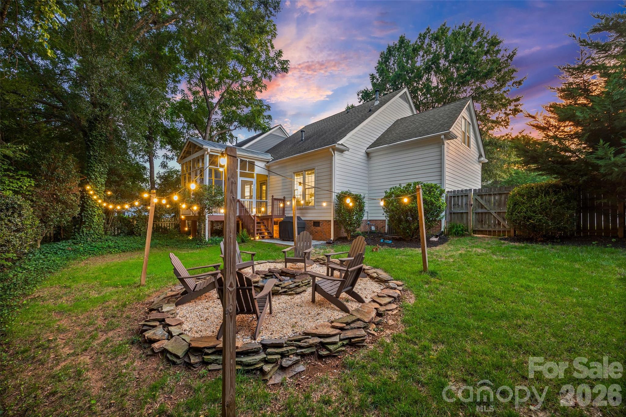 3211 Moores Glen Drive — Charlotte