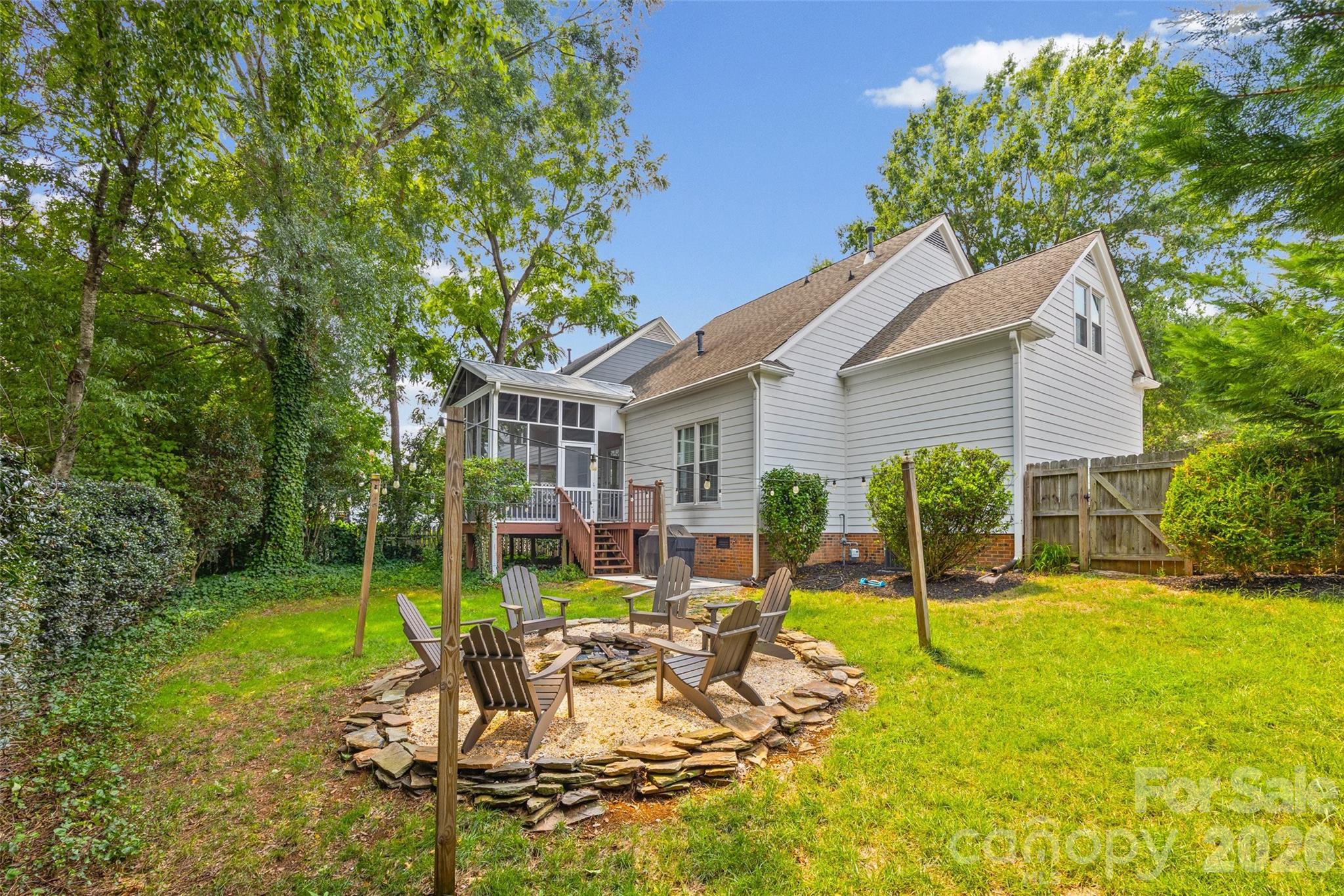 3211 Moores Glen Drive — Charlotte