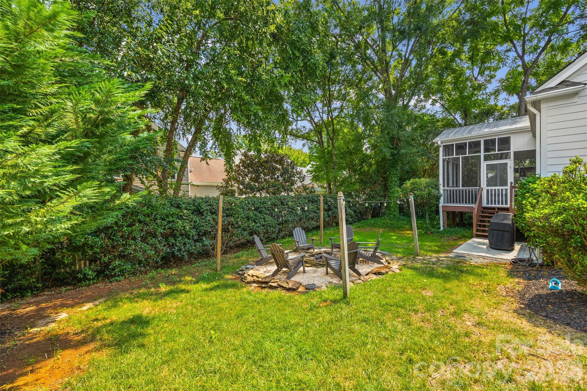 3211 Moores Glen Drive — Charlotte