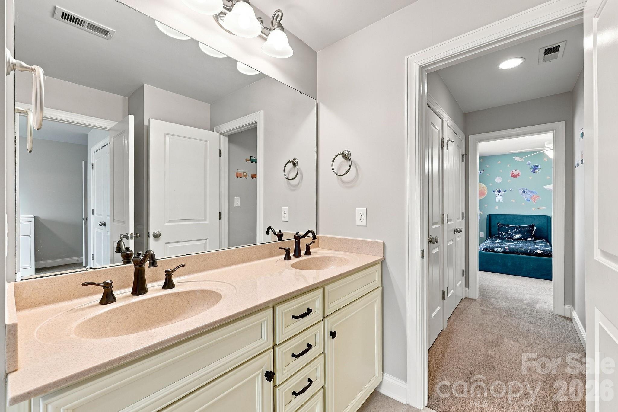 6333 Kennard Drive — Charlotte