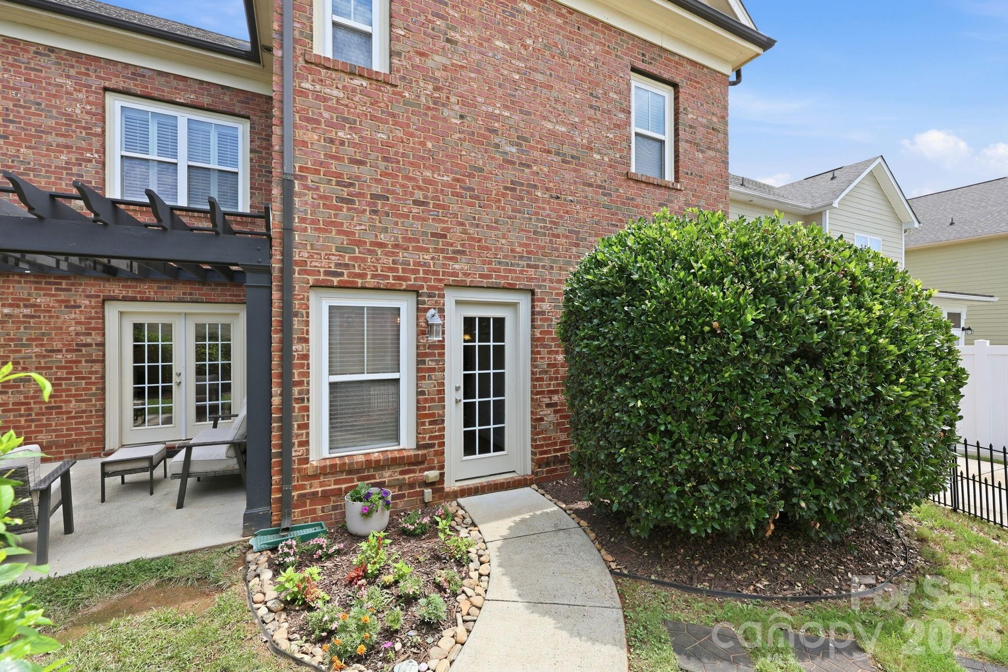 6333 Kennard Drive — Charlotte