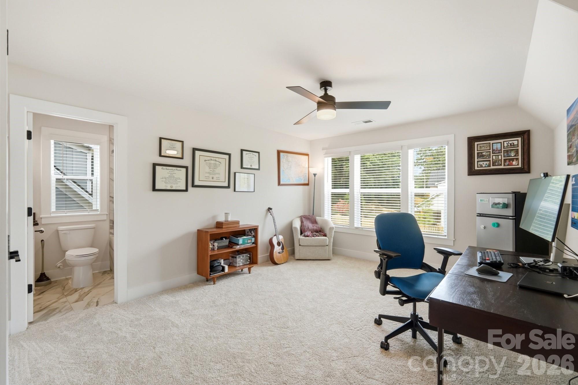3041 Kinger Lane — Matthews