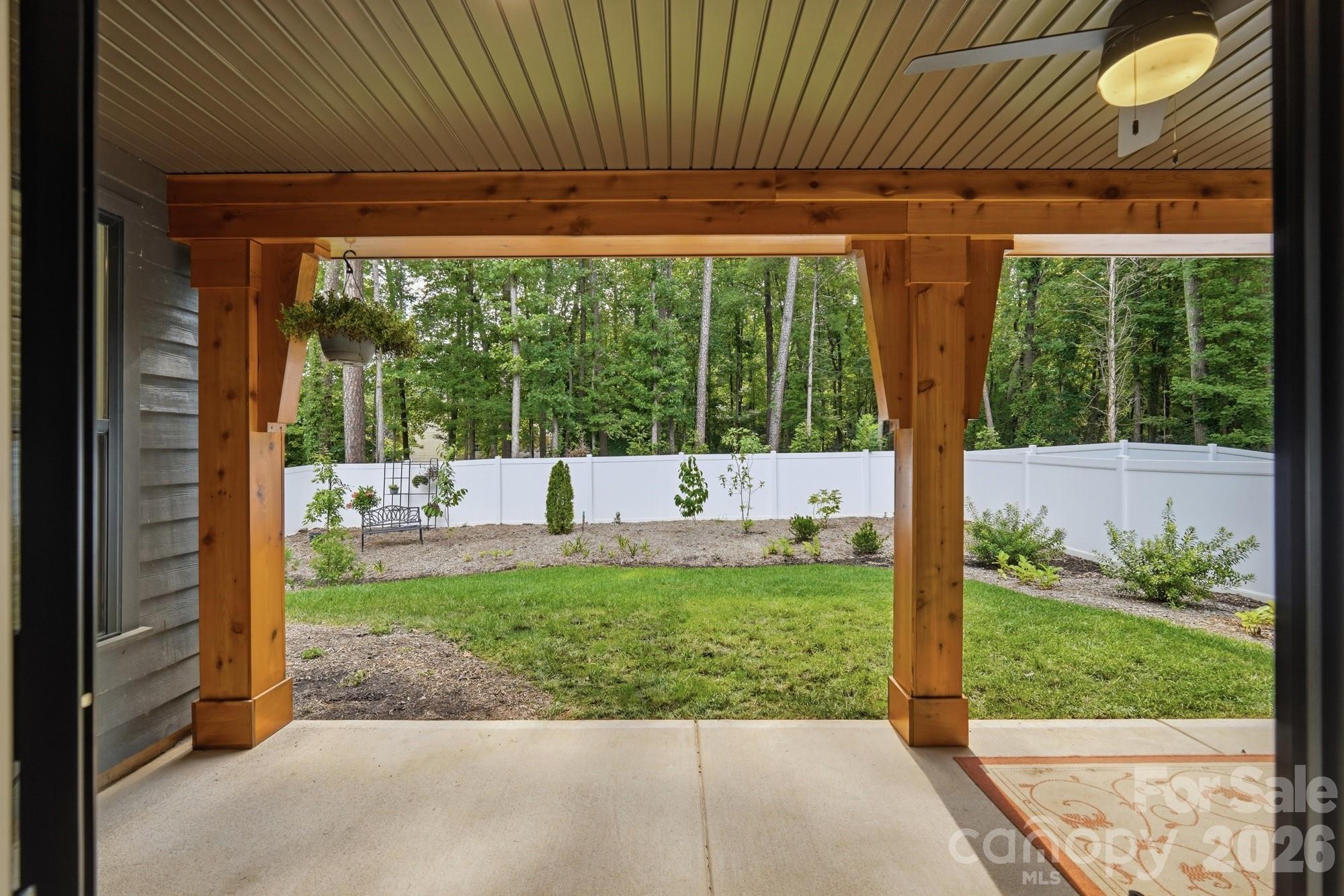 3041 Kinger Lane — Matthews
