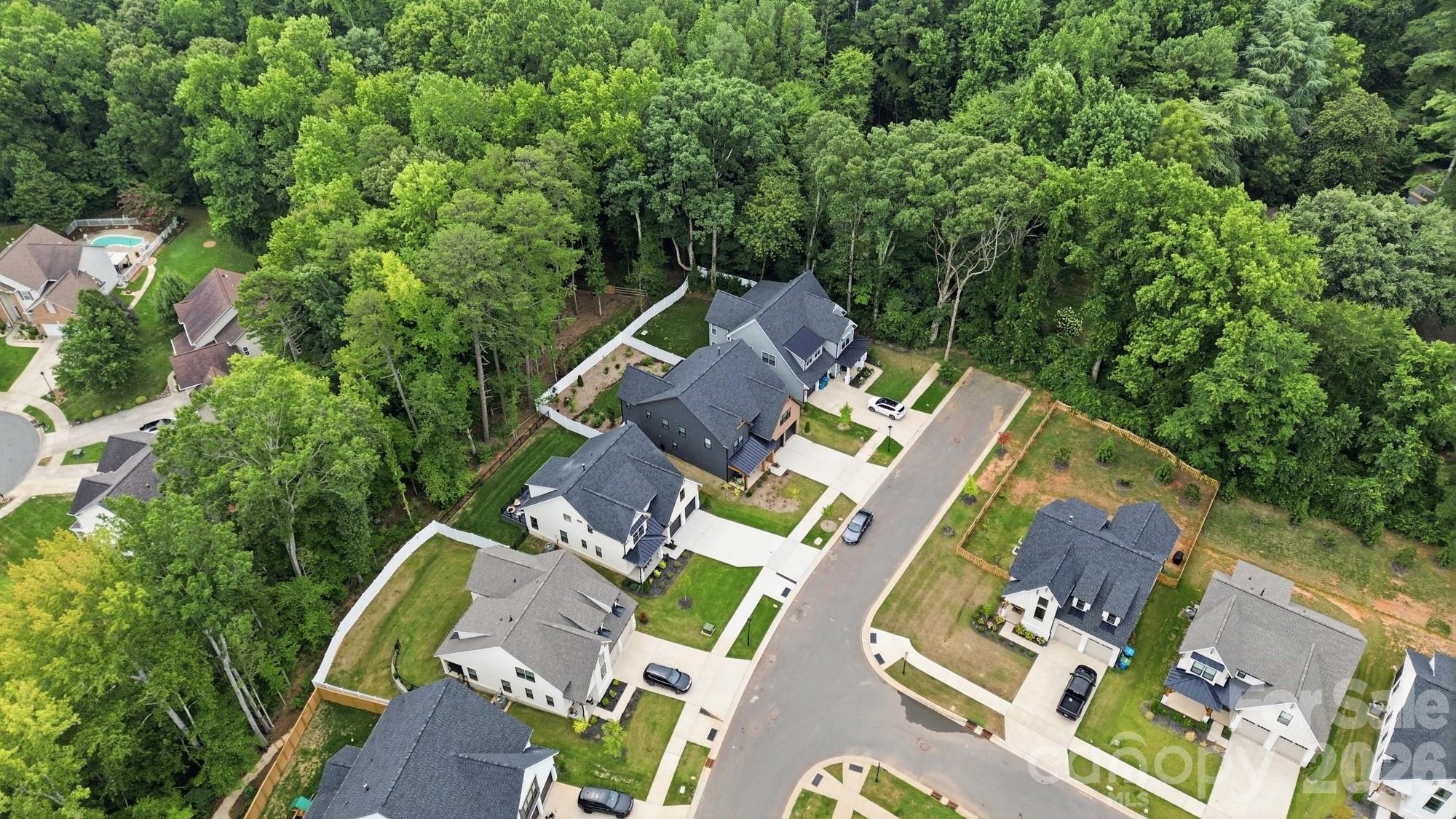 3041 Kinger Lane — Matthews