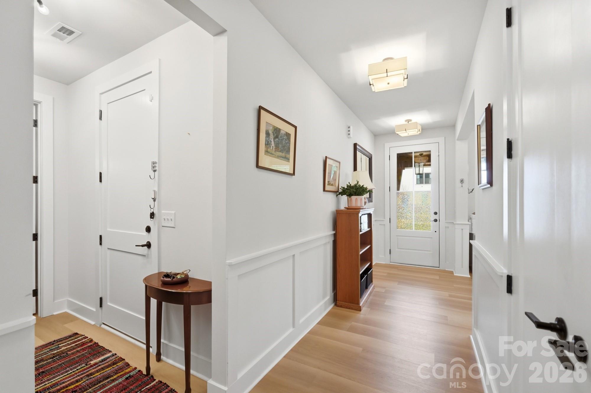 3041 Kinger Lane — Matthews