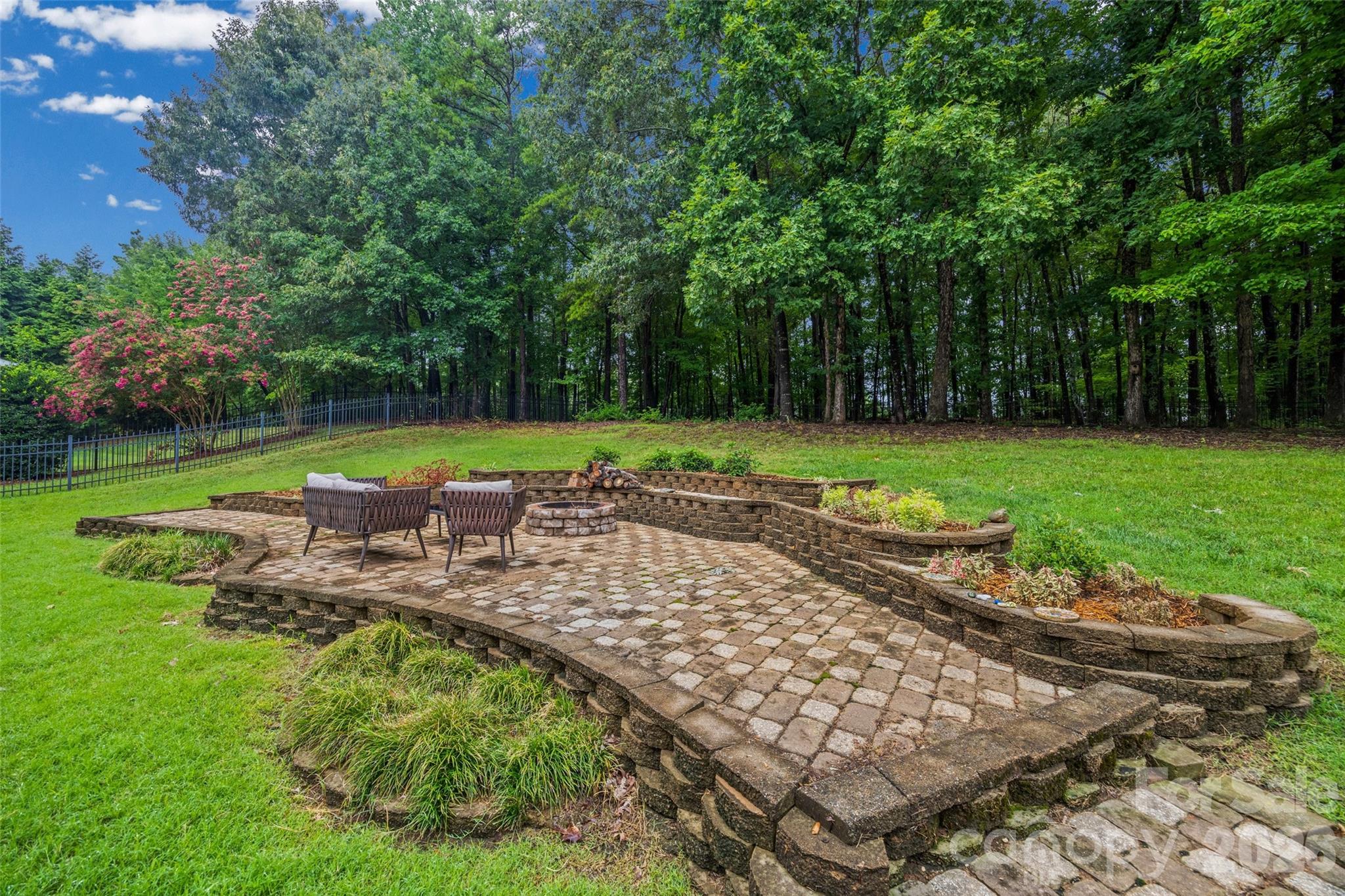 7015 Olde Sycamore Drive — Charlotte