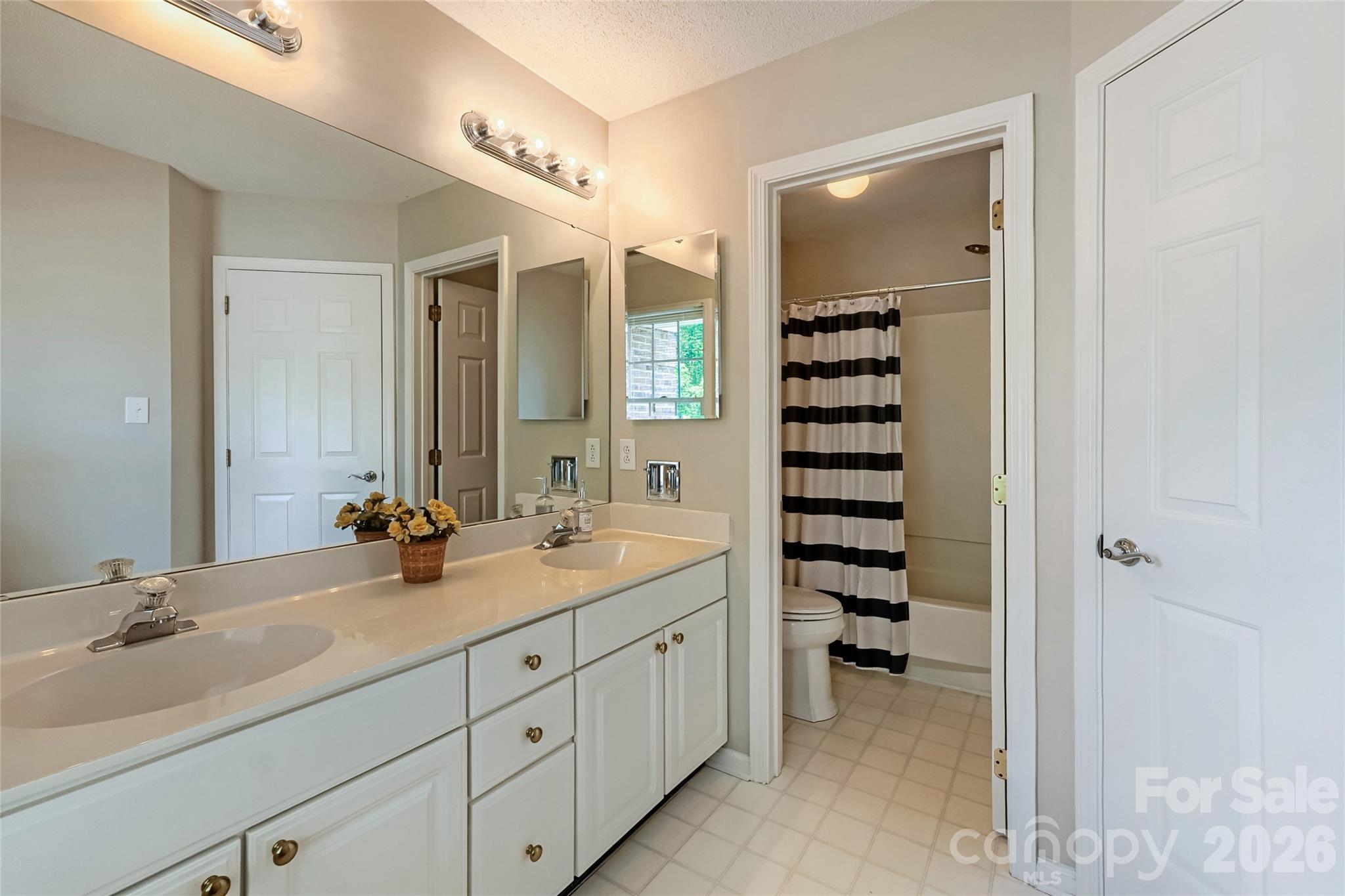 6211 Coleridge Court — Charlotte