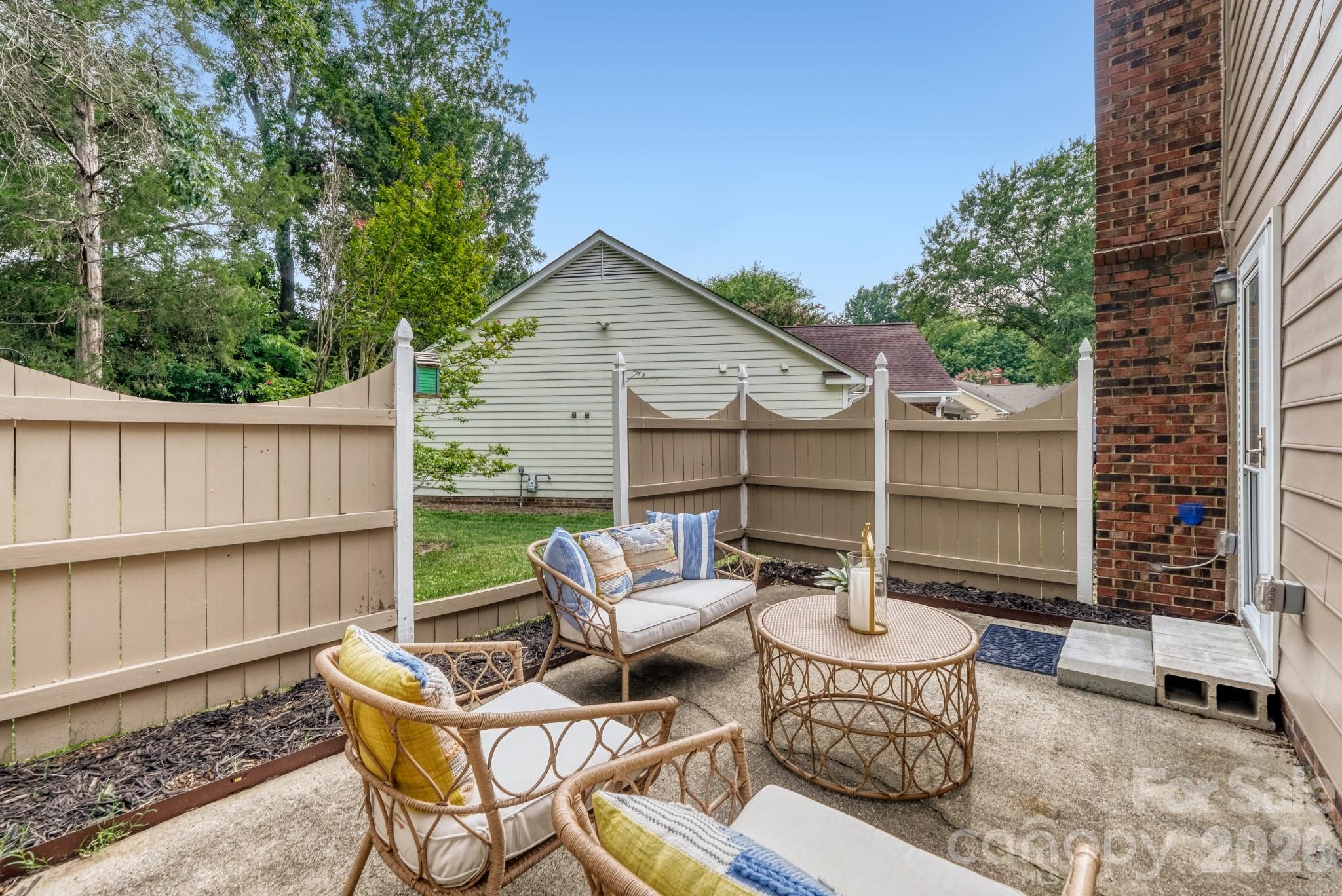7333 Carrbridge Lane — Charlotte