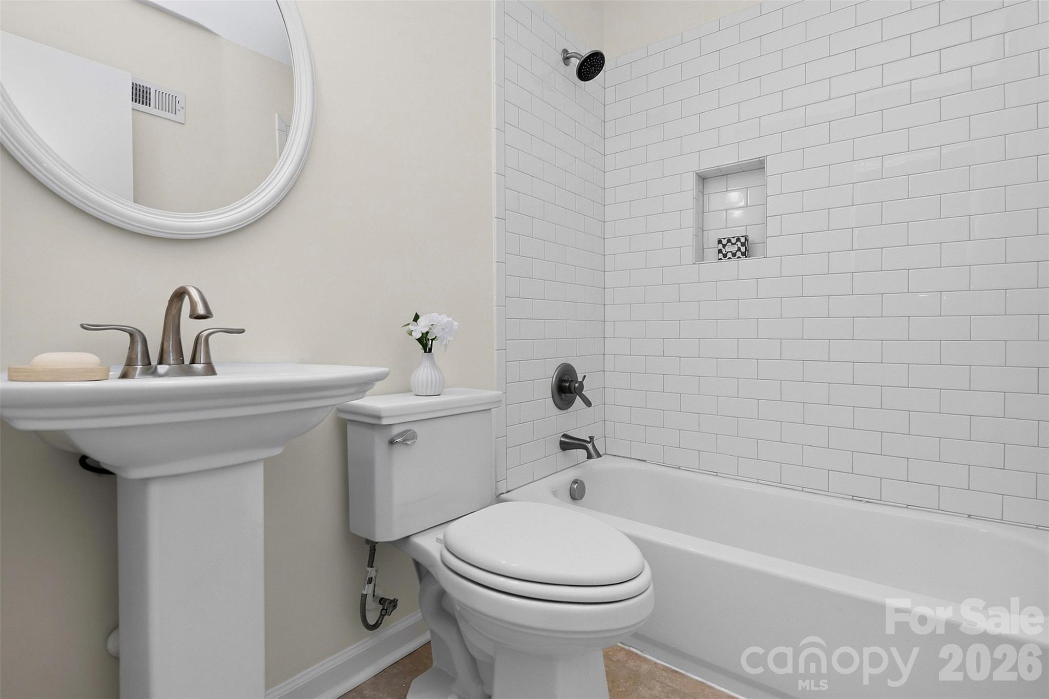 4726 Walden Court — Charlotte