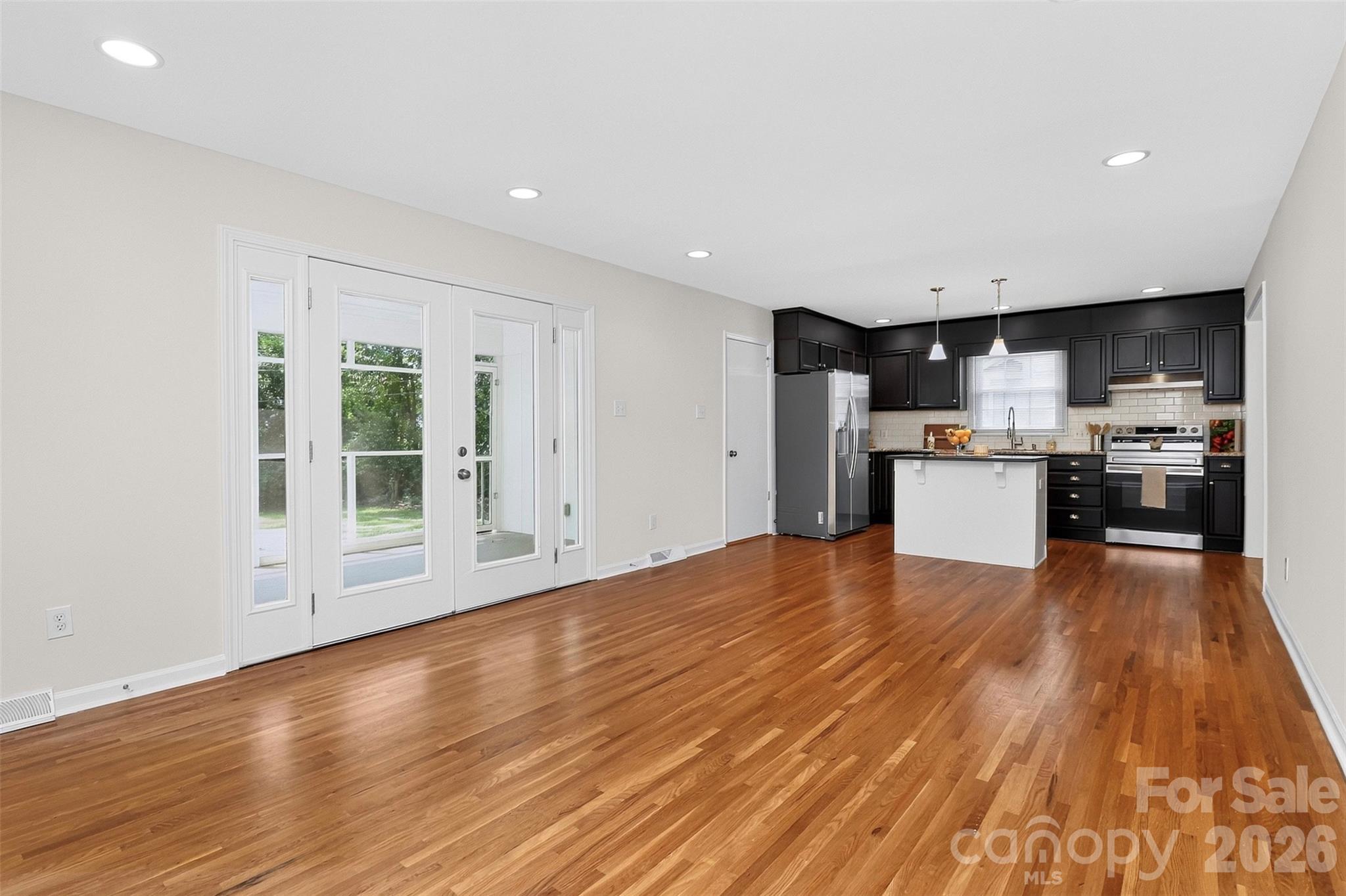 4726 Walden Court — Charlotte