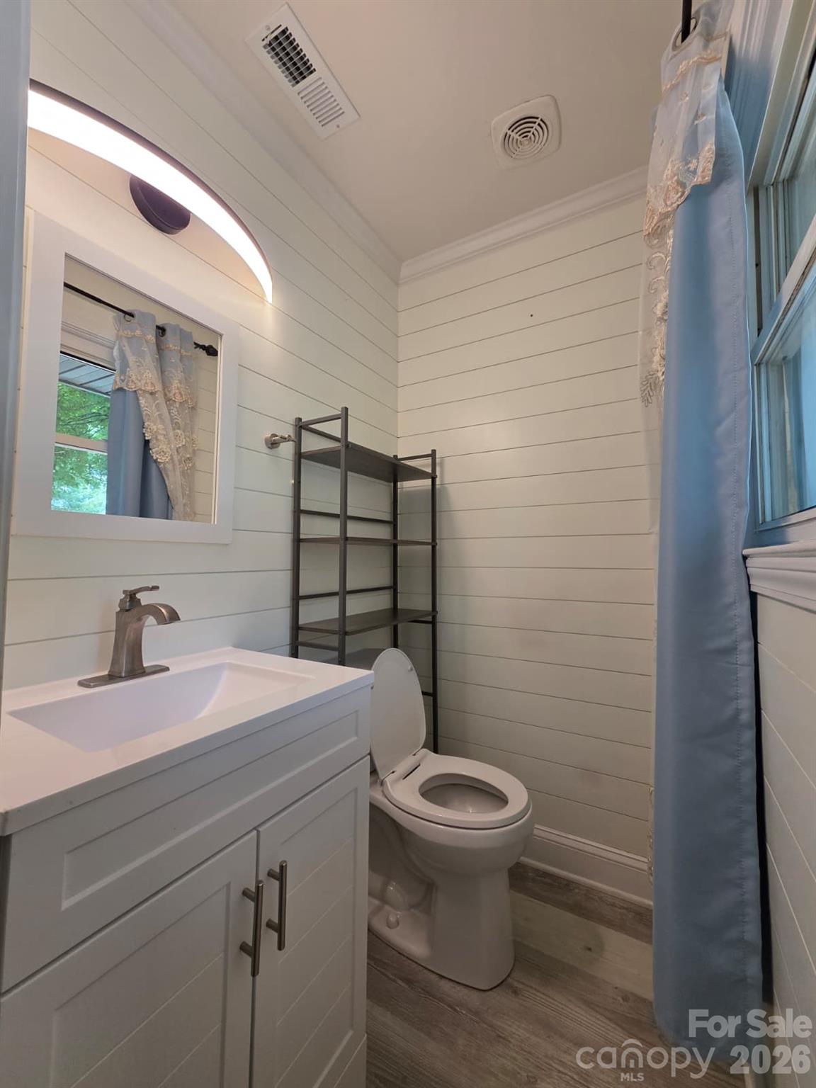 1501 VANCOUVER Drive — Charlotte
