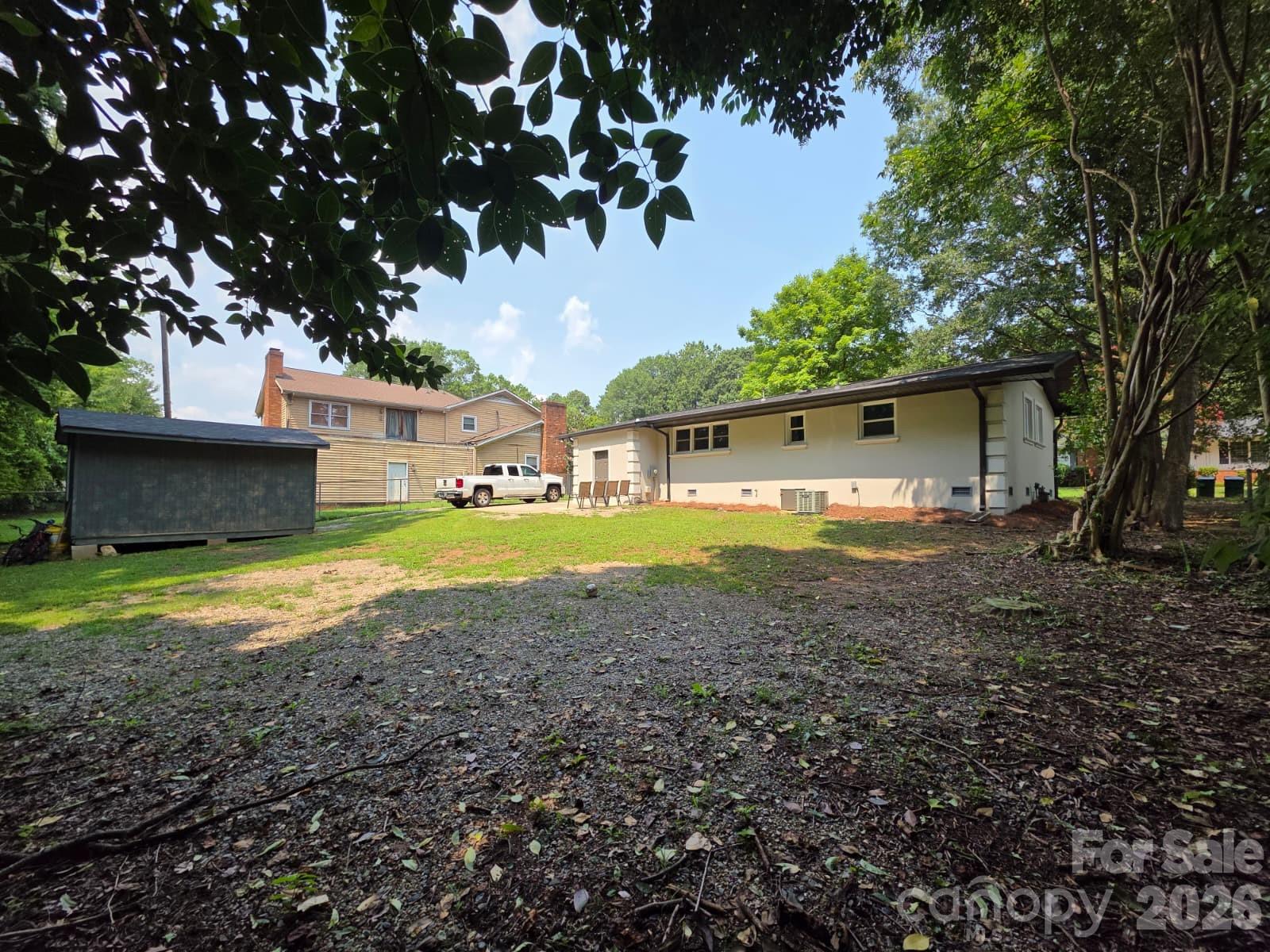 1501 VANCOUVER Drive — Charlotte