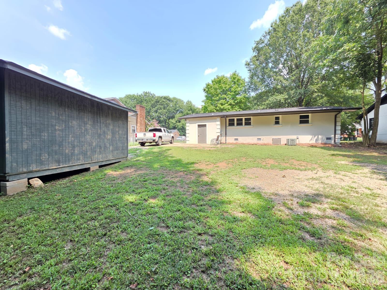 1501 VANCOUVER Drive — Charlotte