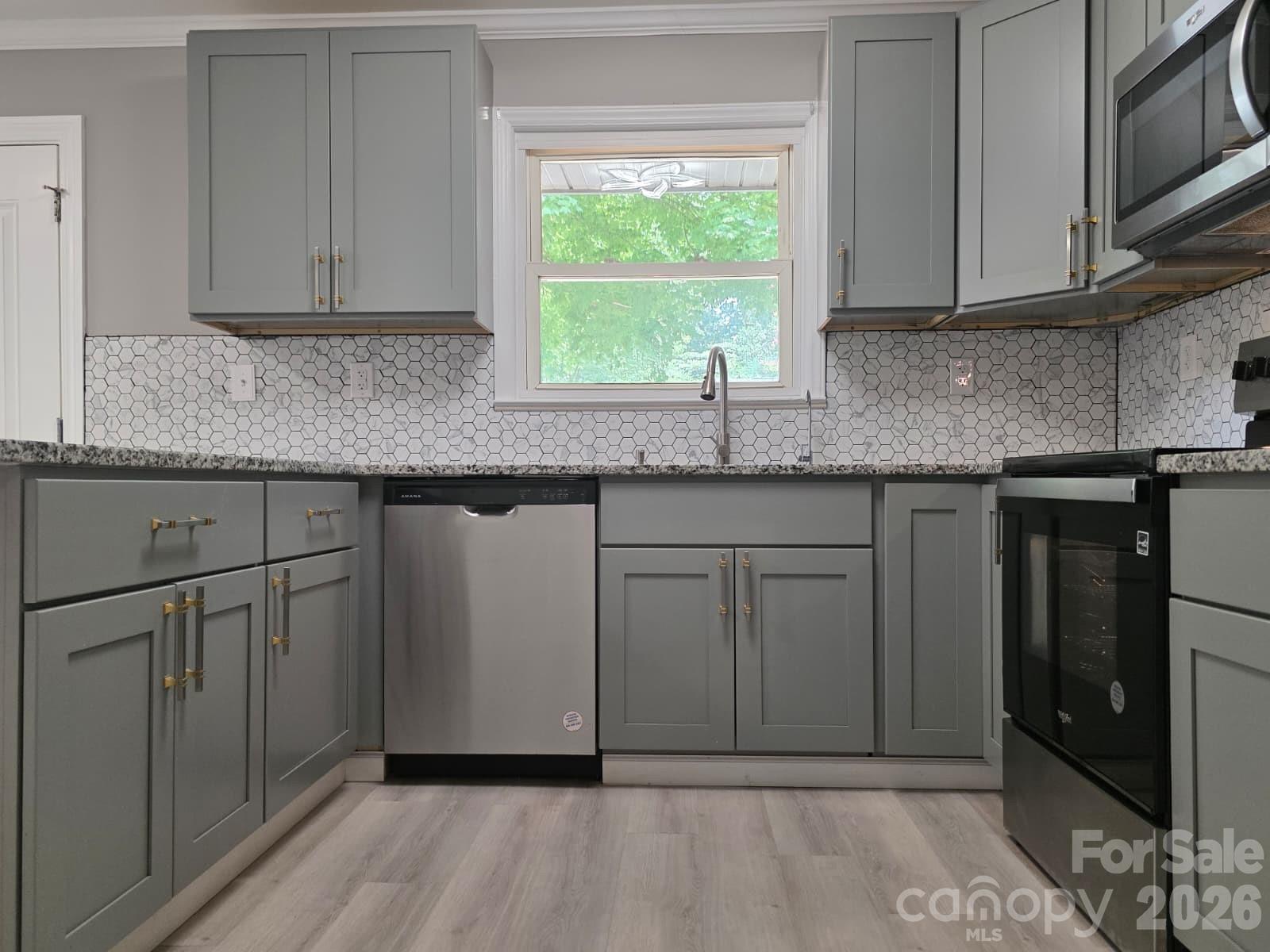 1501 VANCOUVER Drive — Charlotte
