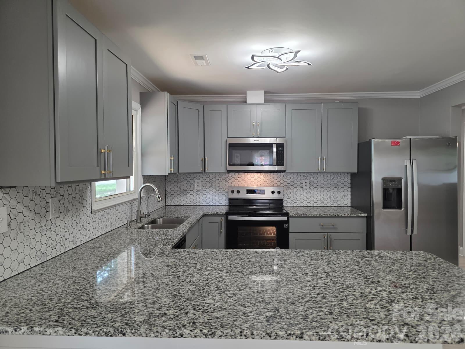 1501 VANCOUVER Drive — Charlotte