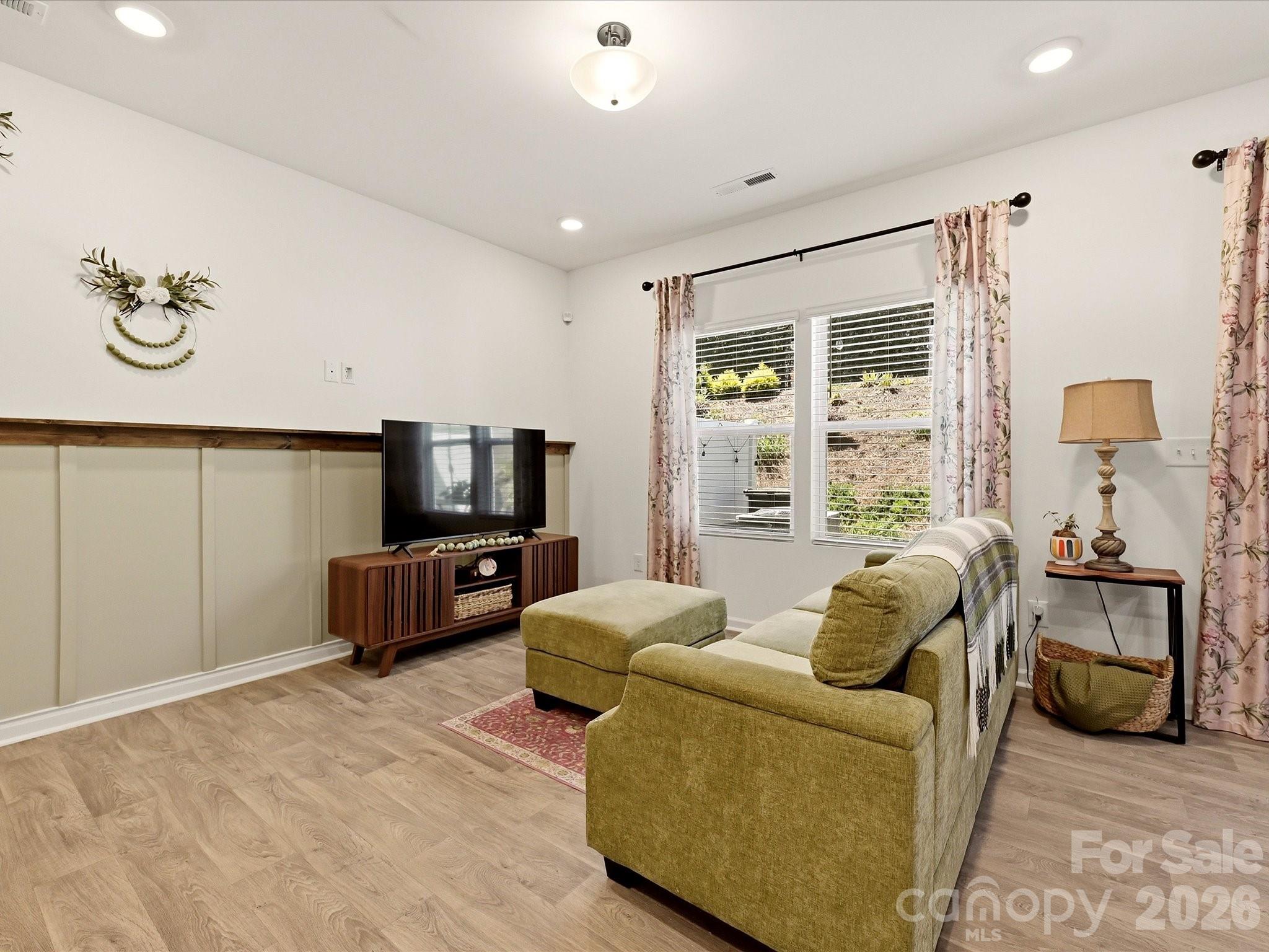 2018 Crooked Oak Lane — York