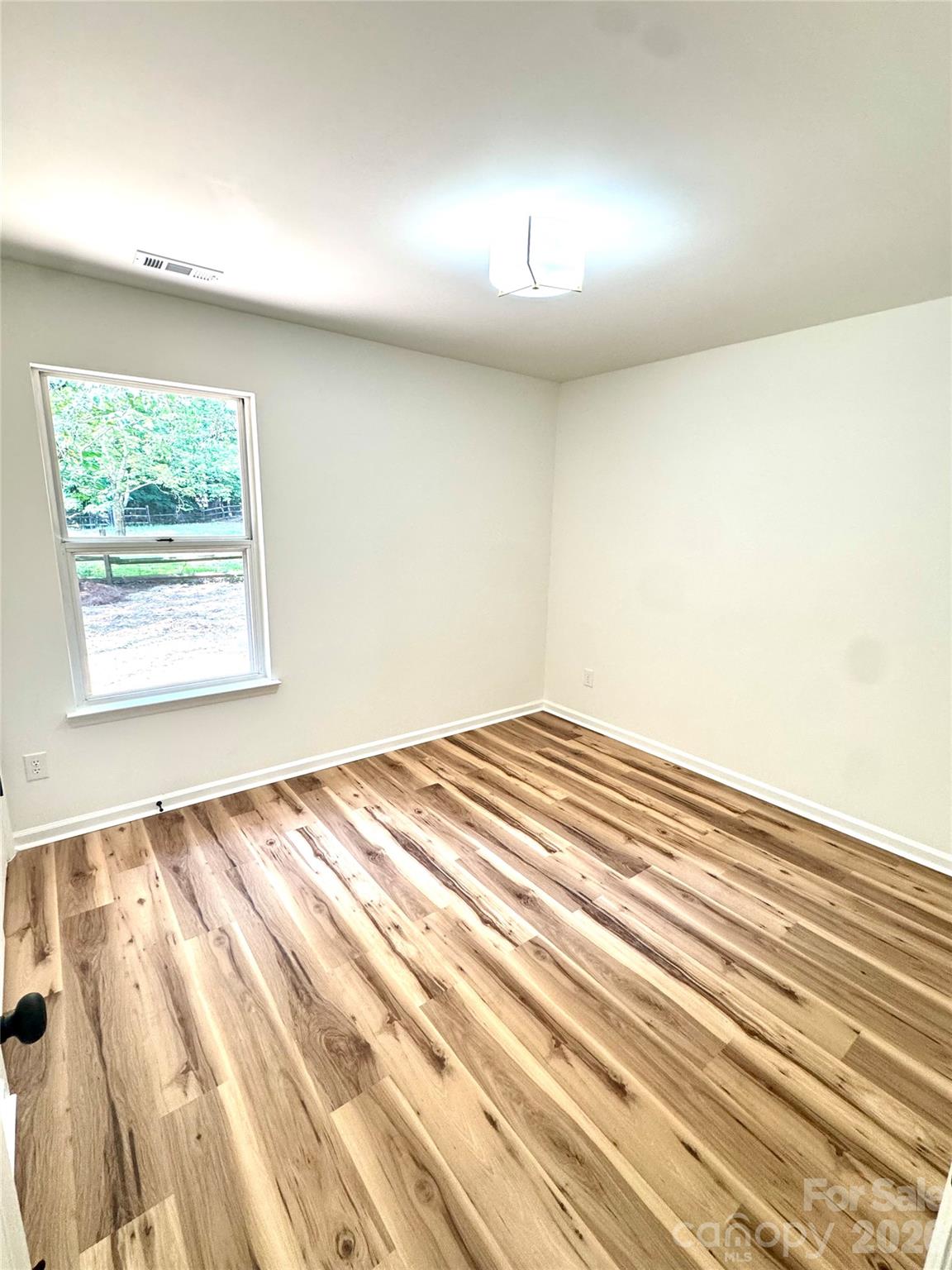 15004 Yarmouth Road — Charlotte