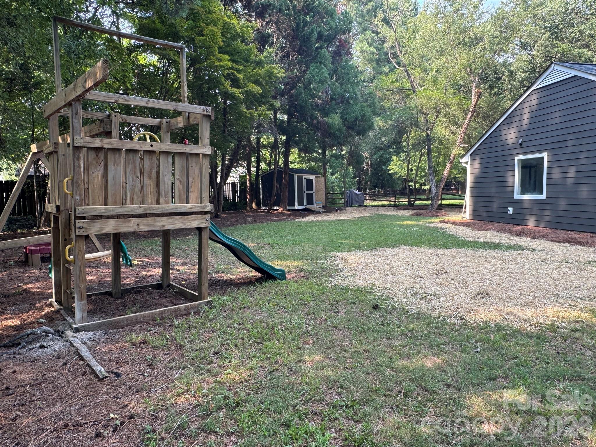 15004 Yarmouth Road — Charlotte