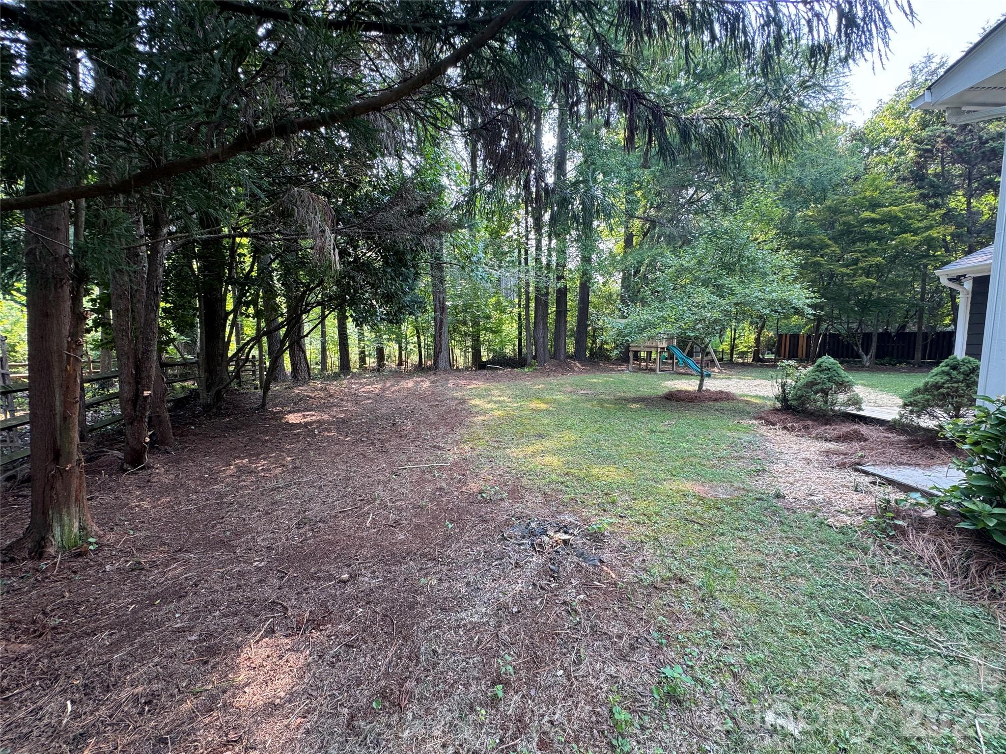 15004 Yarmouth Road — Charlotte