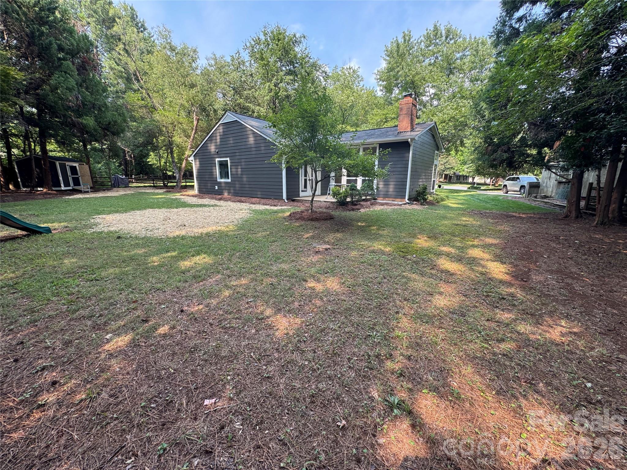 15004 Yarmouth Road — Charlotte