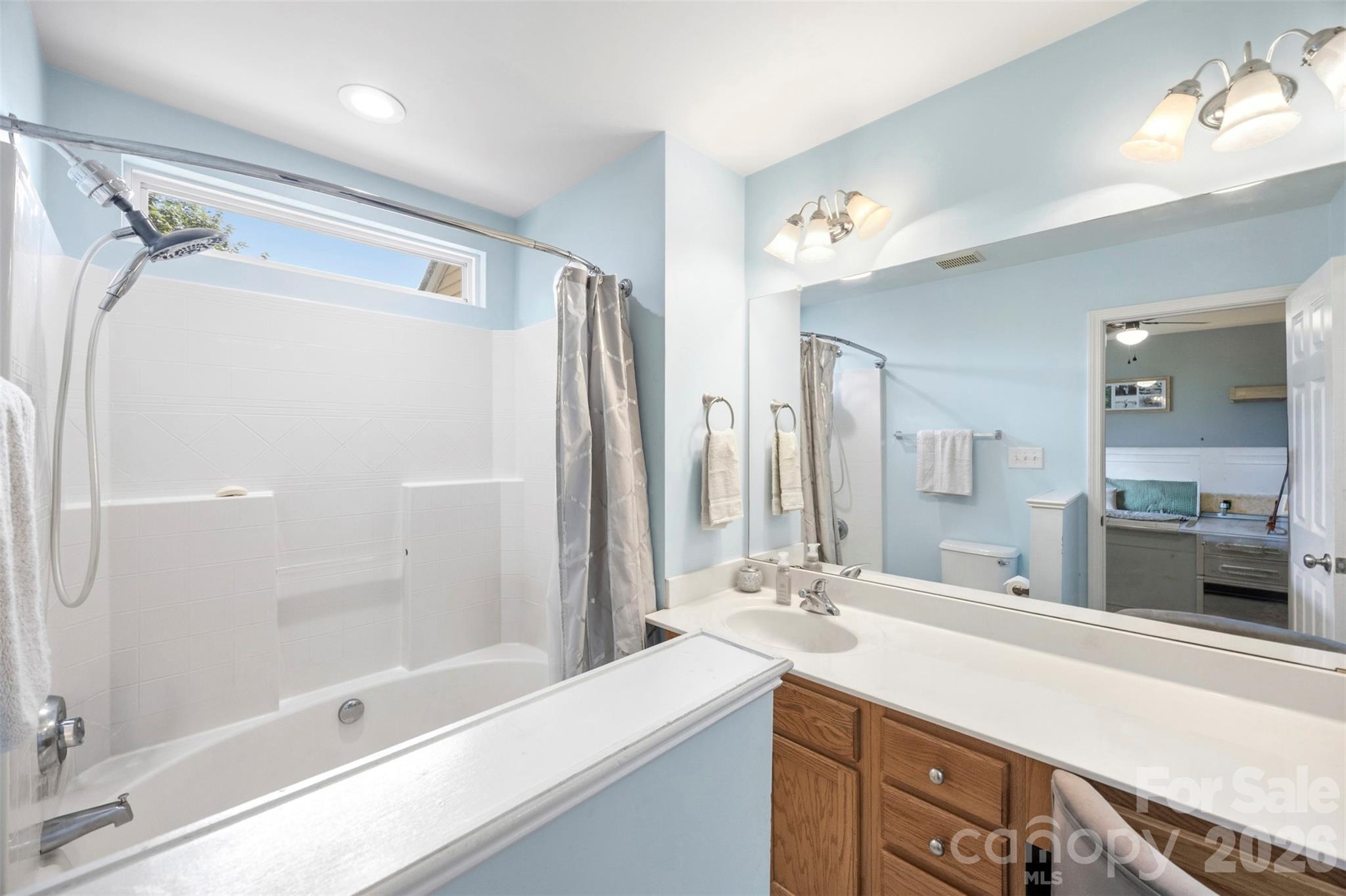927 Claybrook Circle — Gastonia