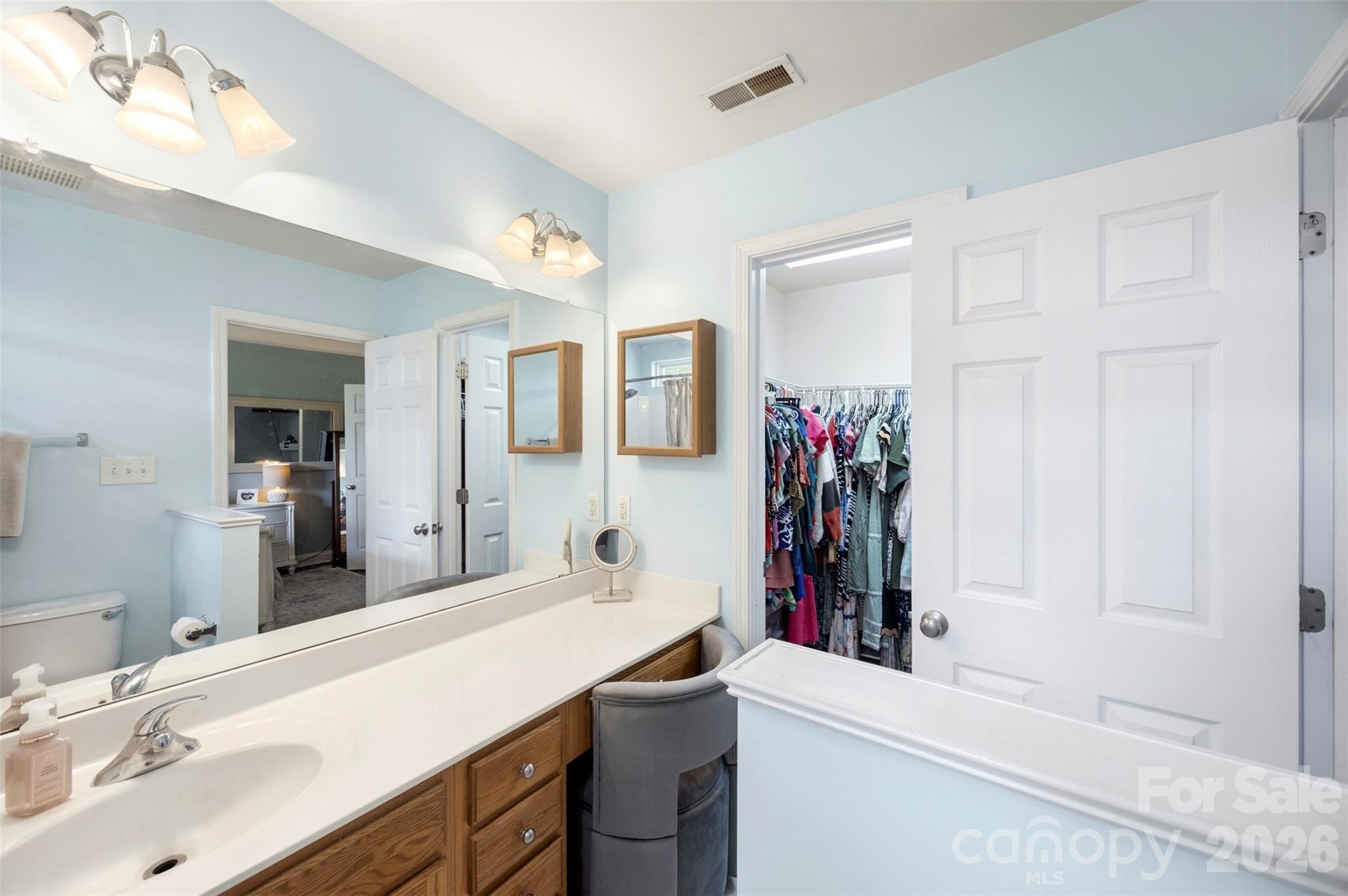 927 Claybrook Circle — Gastonia