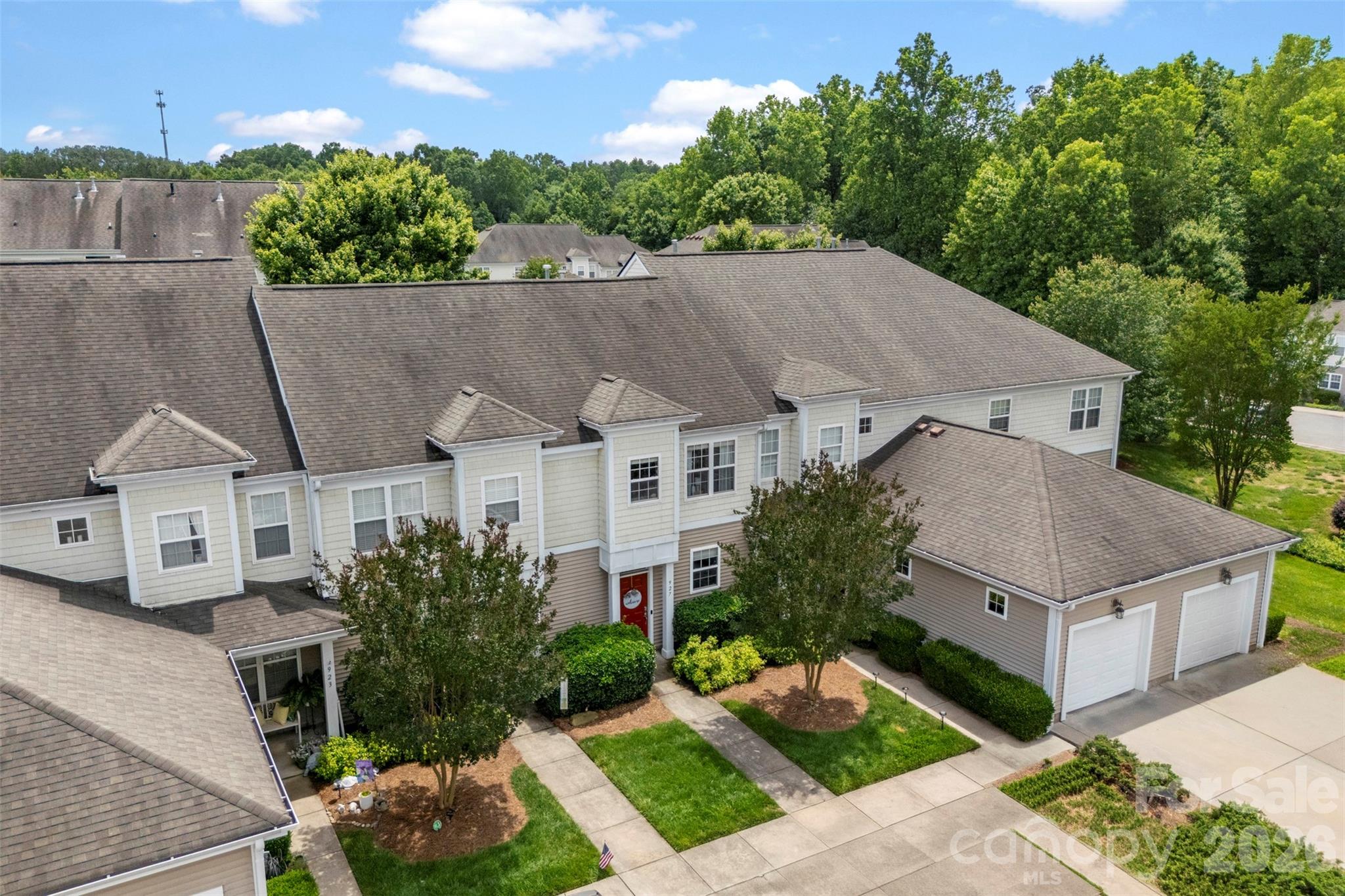 927 Claybrook Circle — Gastonia