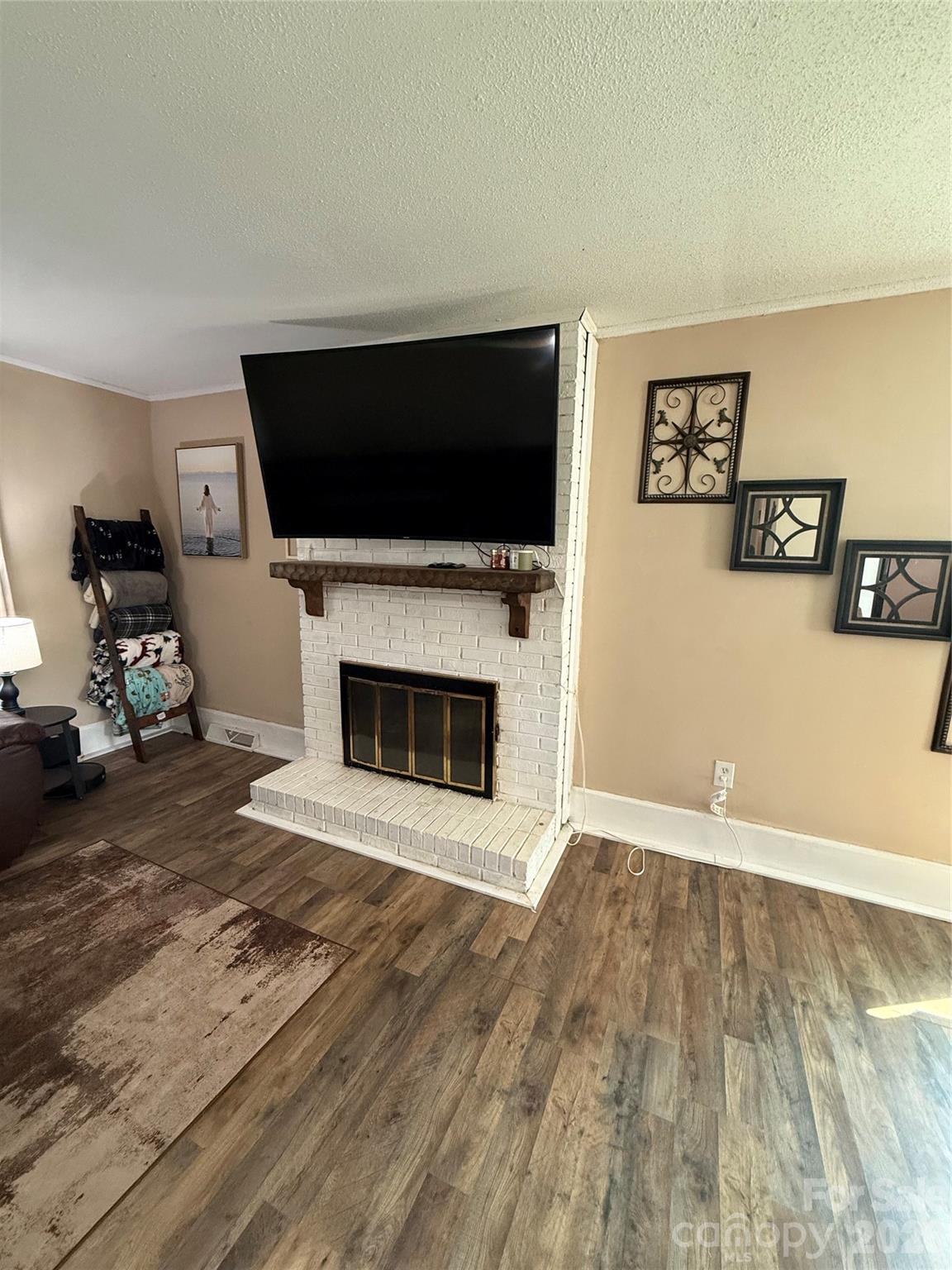 1105 Fallston Road — Shelby