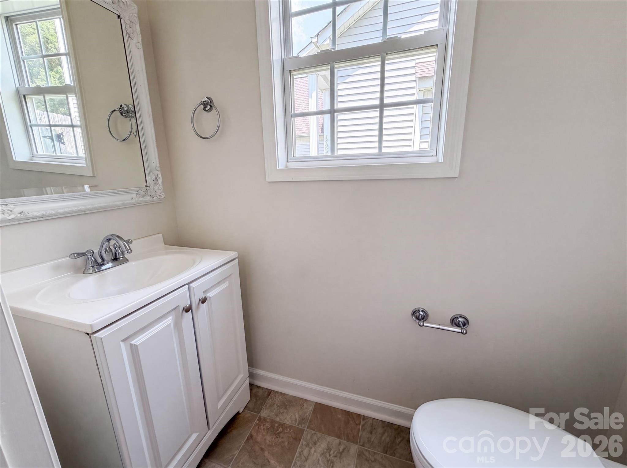 5714 Waverly Lynn Lane — Charlotte
